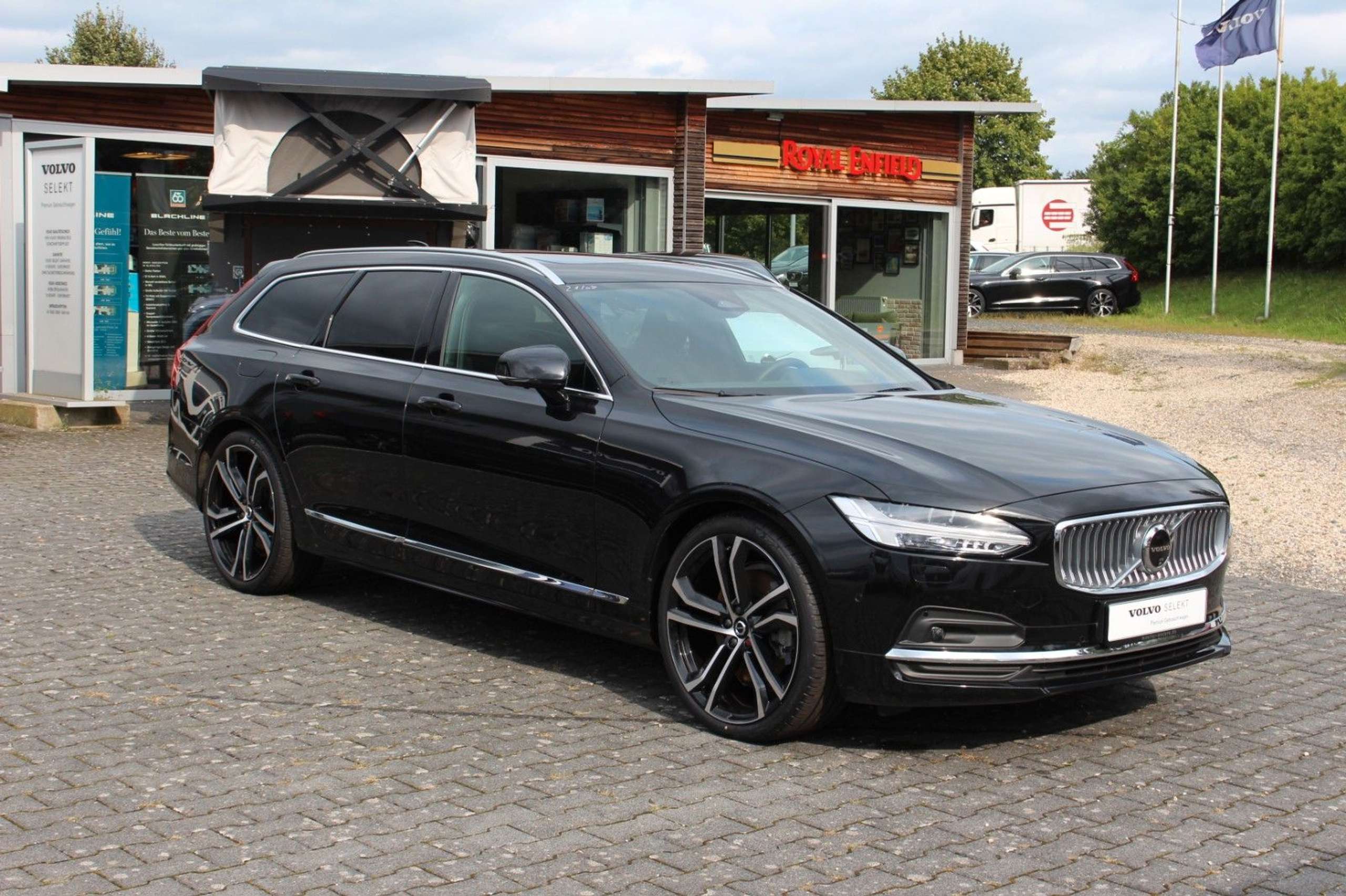 Volvo - V90