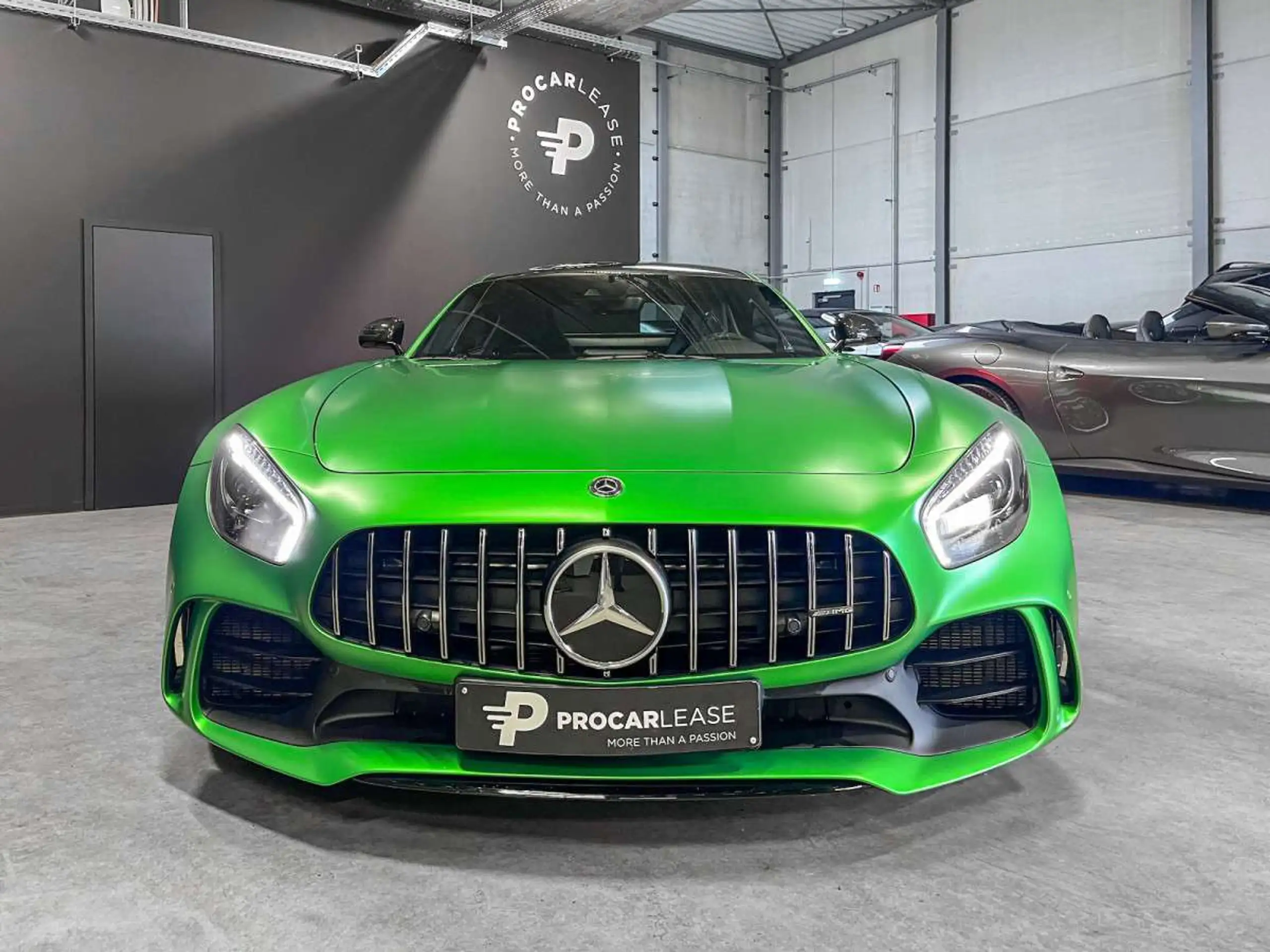 Mercedes-Benz - AMG GT