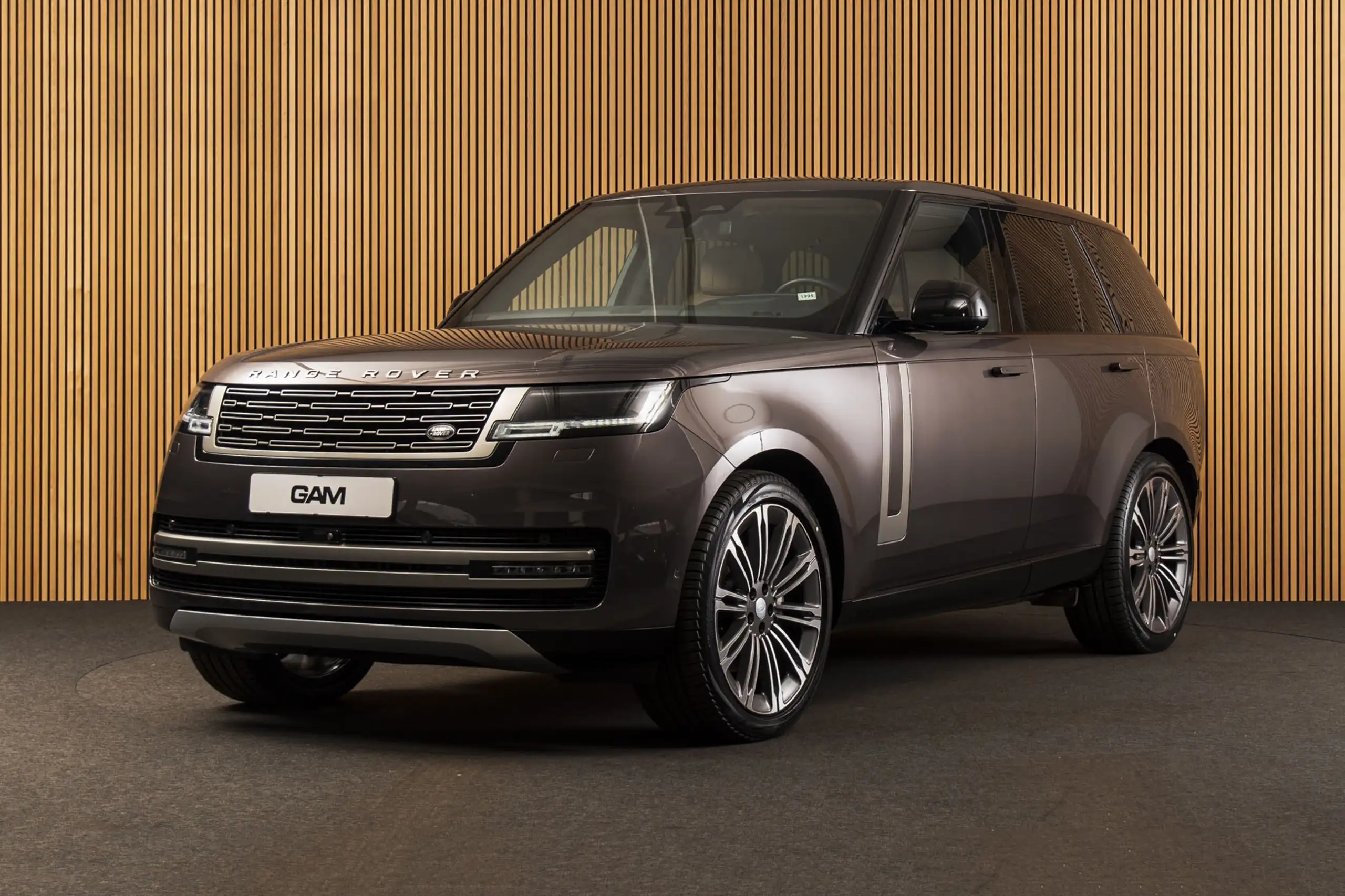 Land Rover - Range Rover