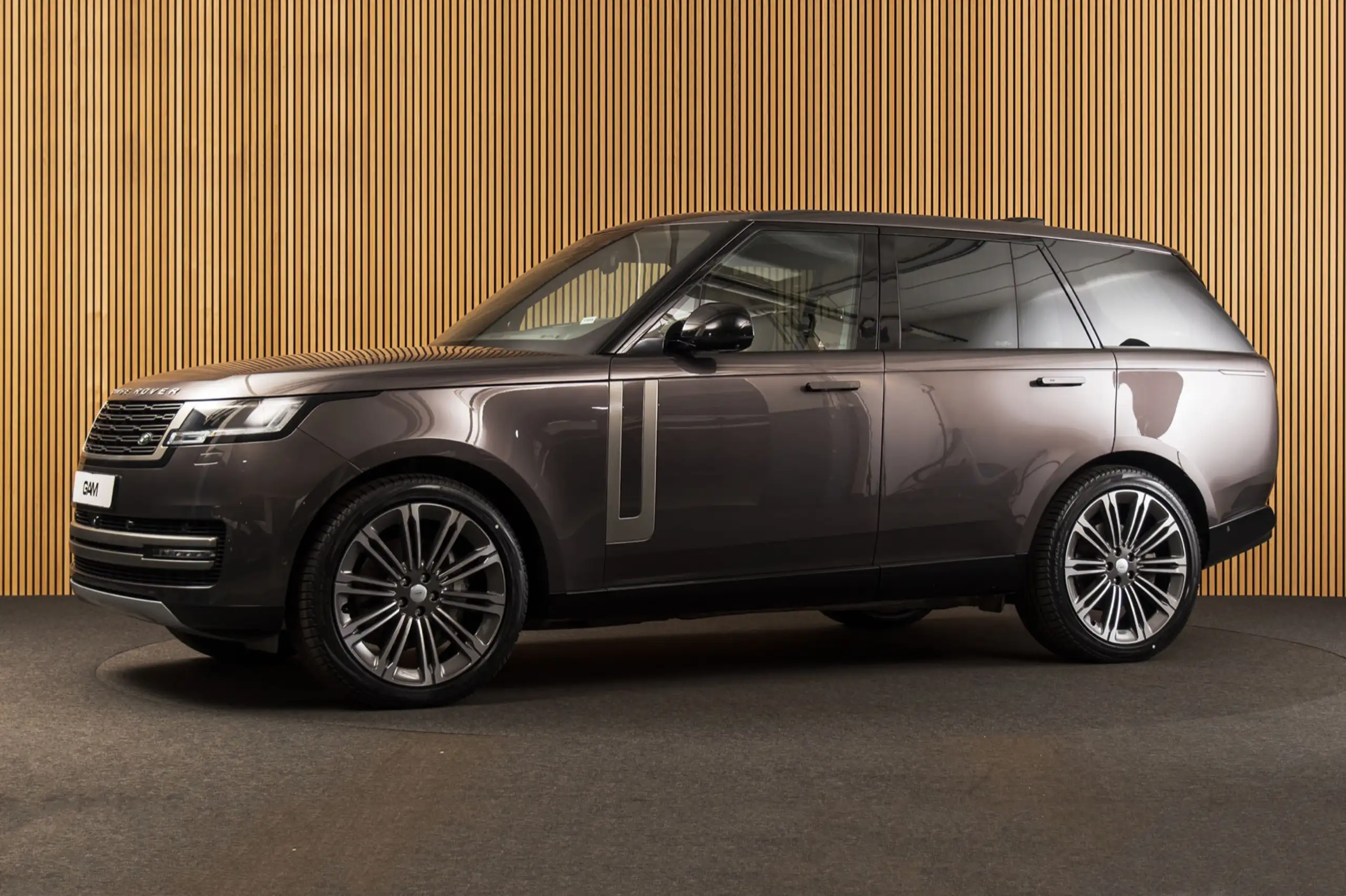 Land Rover - Range Rover