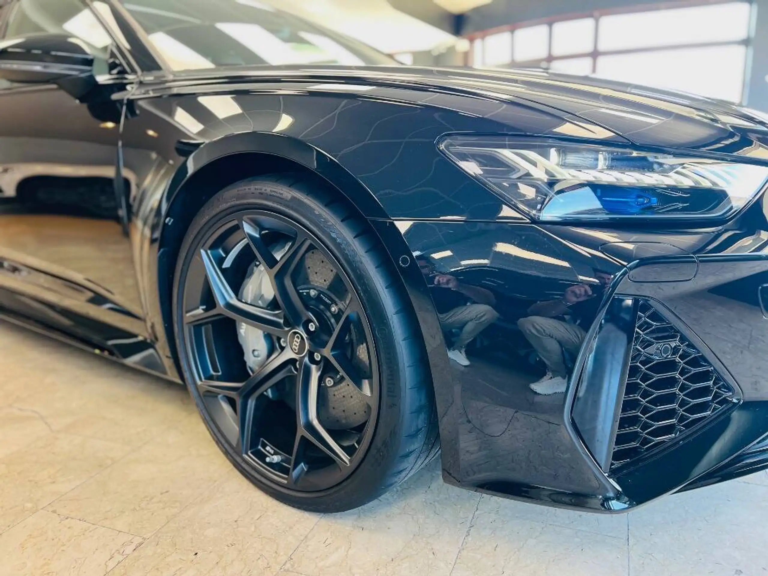 Audi - RS6