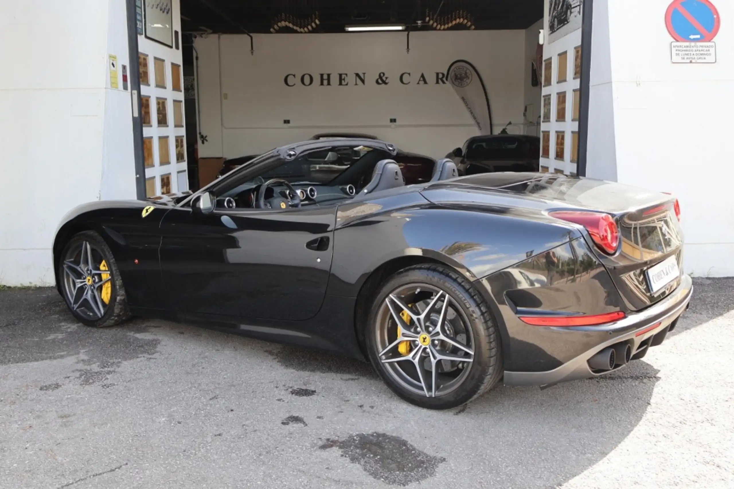 Ferrari - California