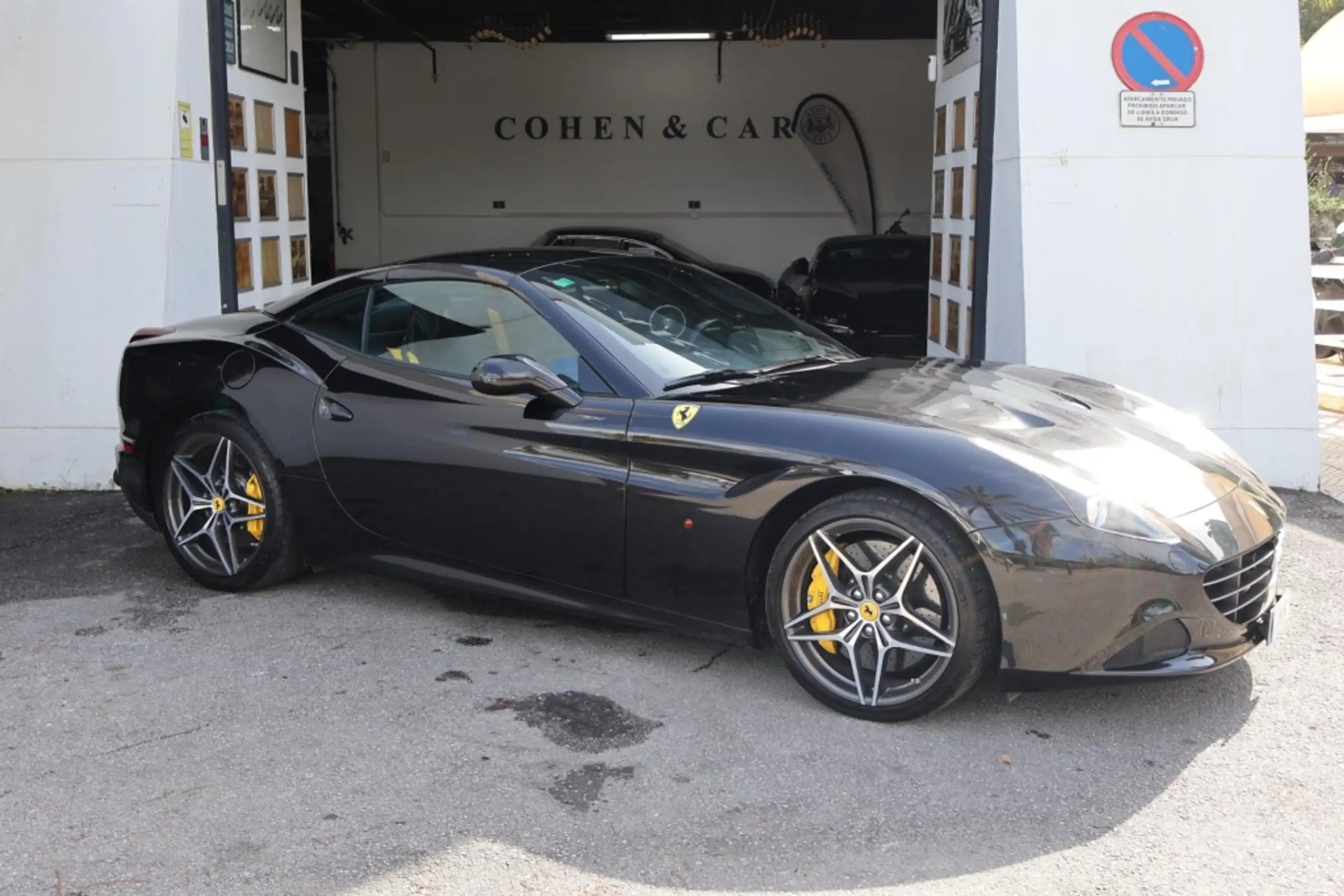 Ferrari - California