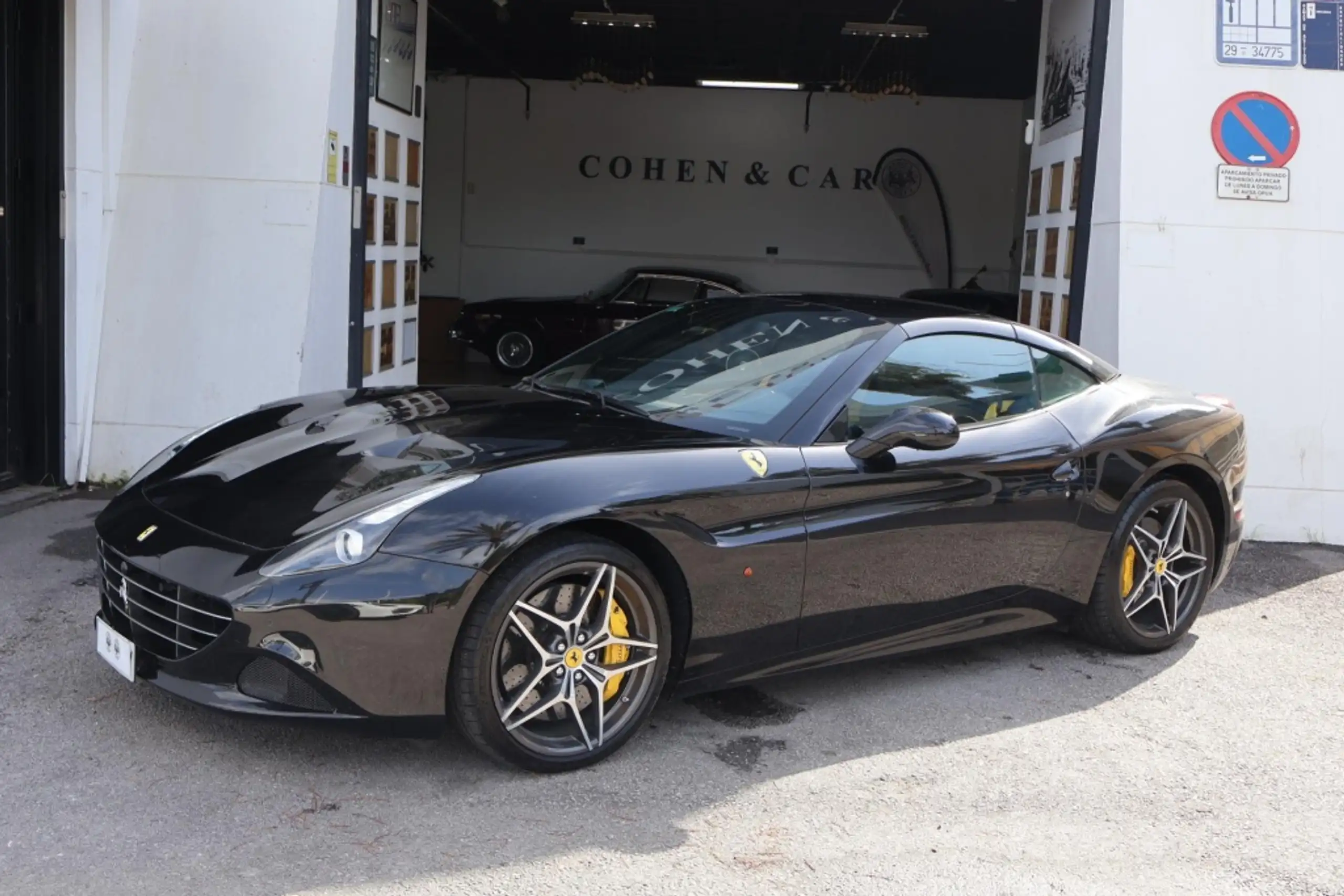 Ferrari - California