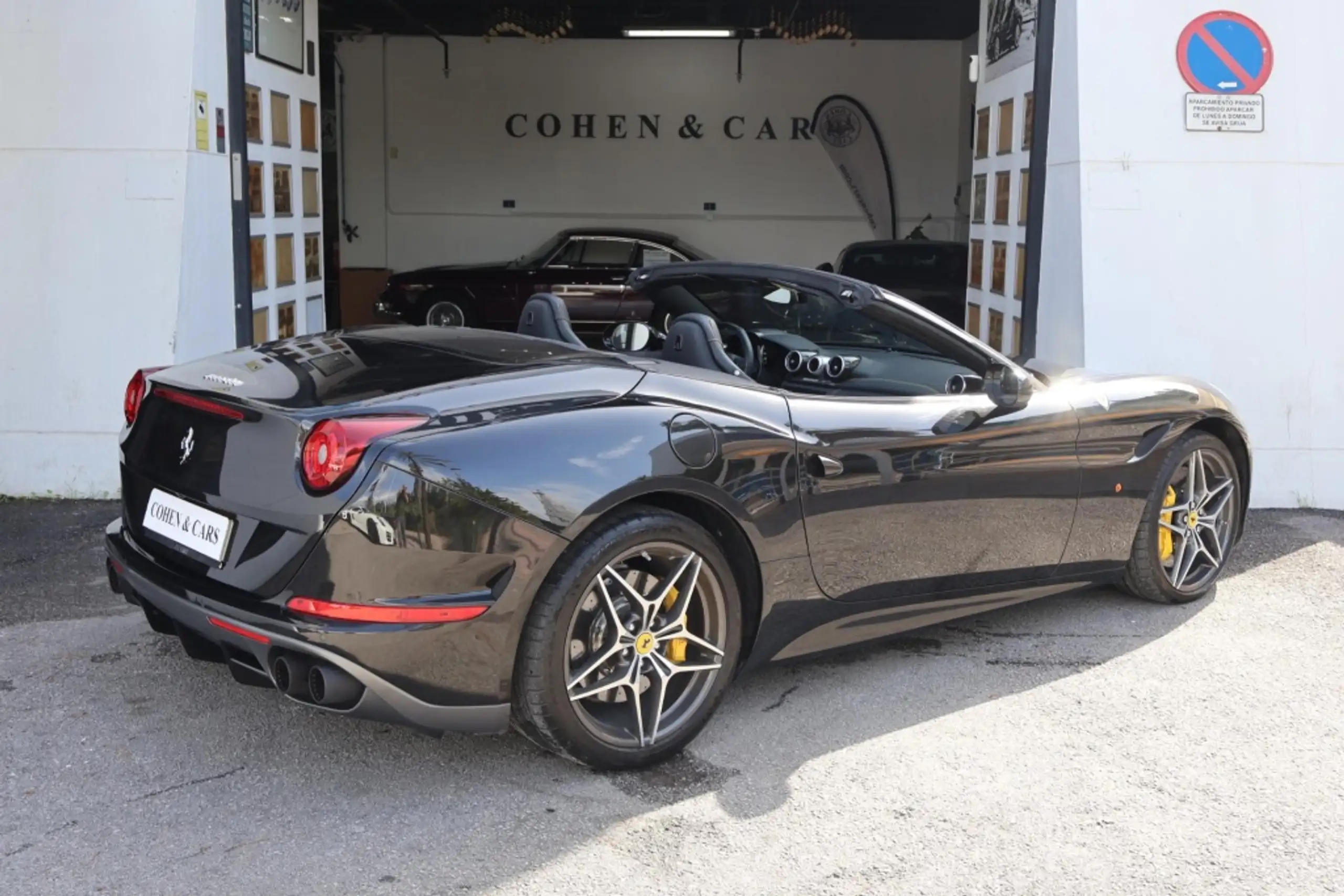 Ferrari - California