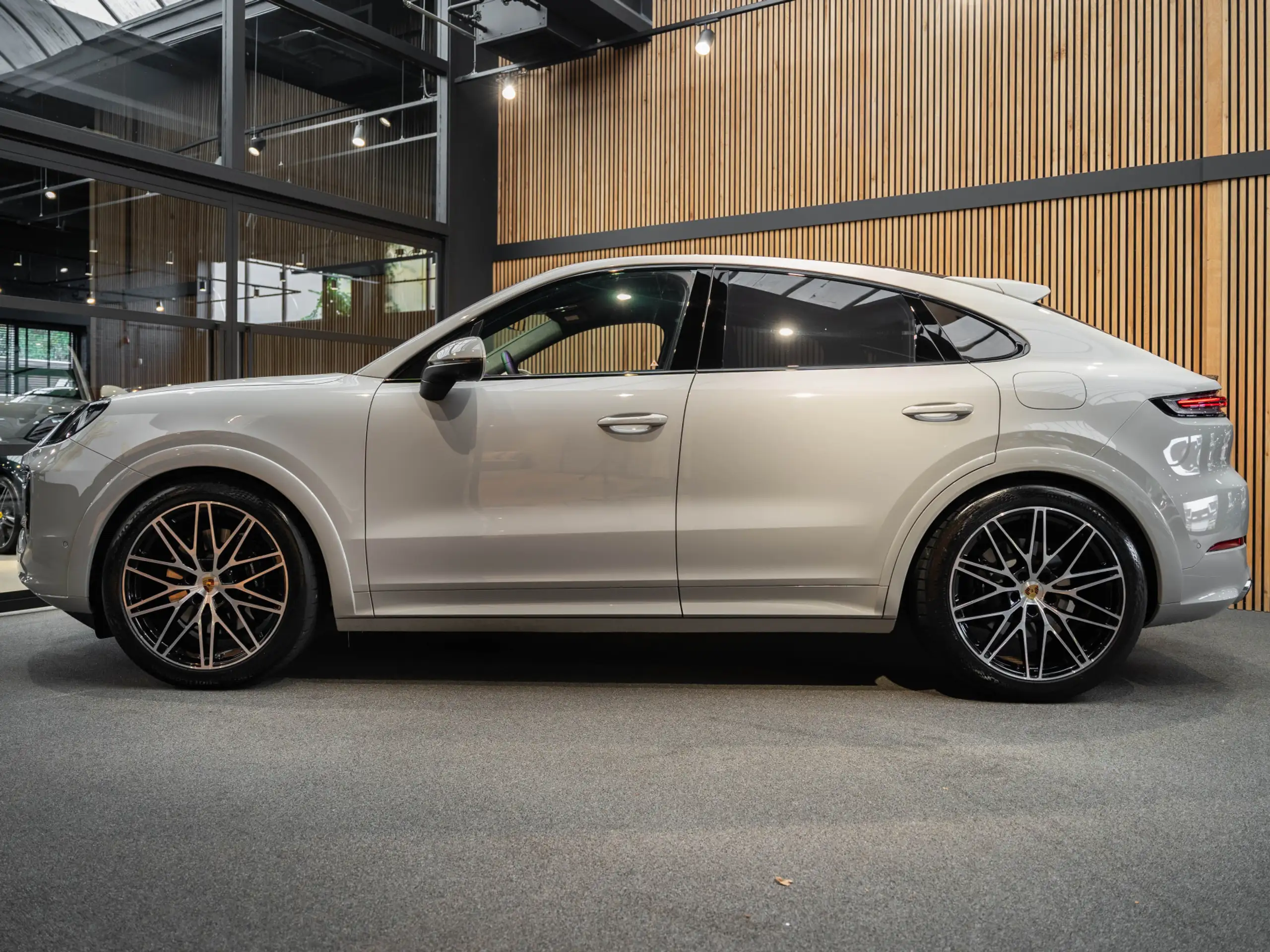 Porsche - Cayenne