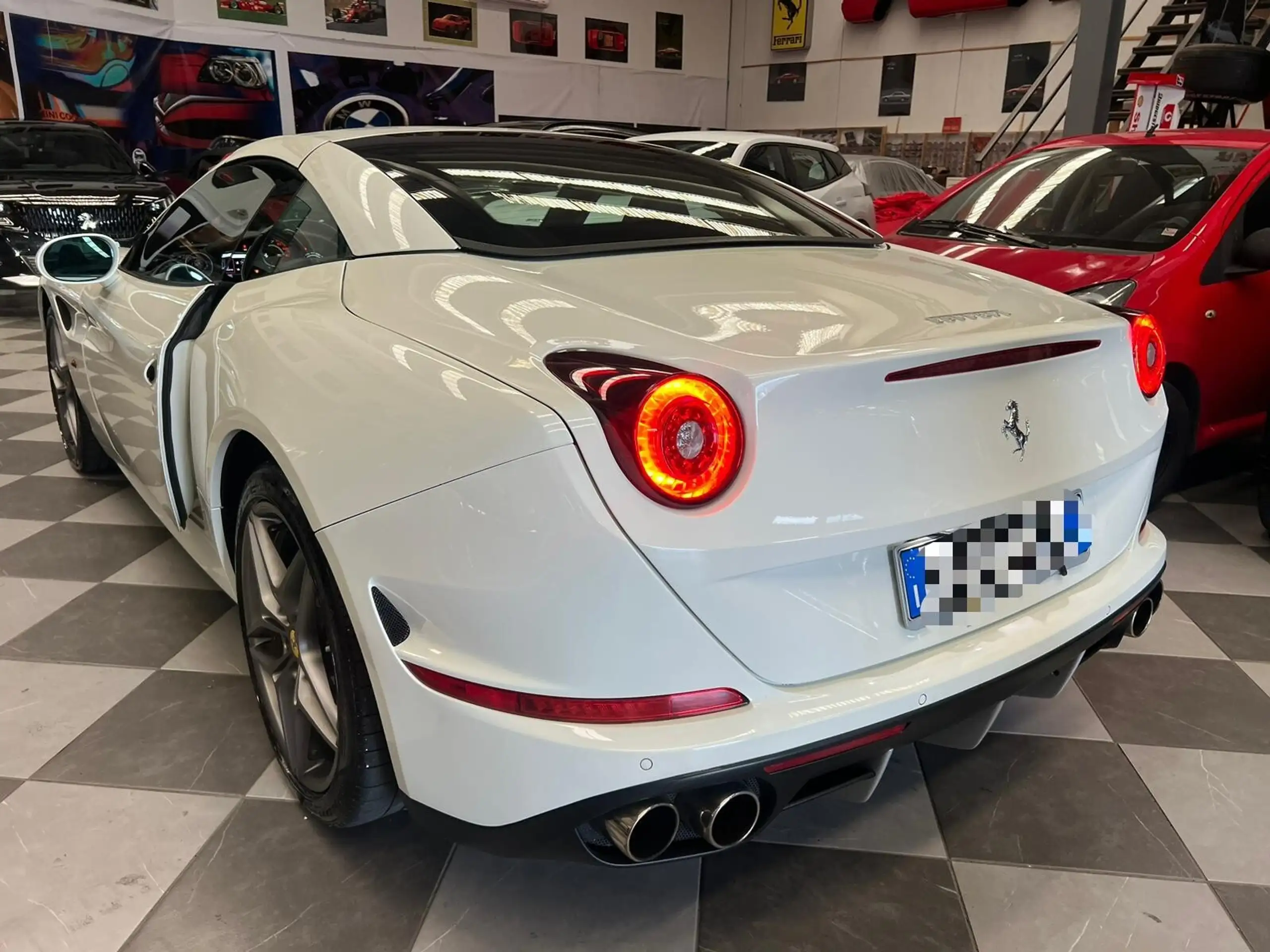 Ferrari - California