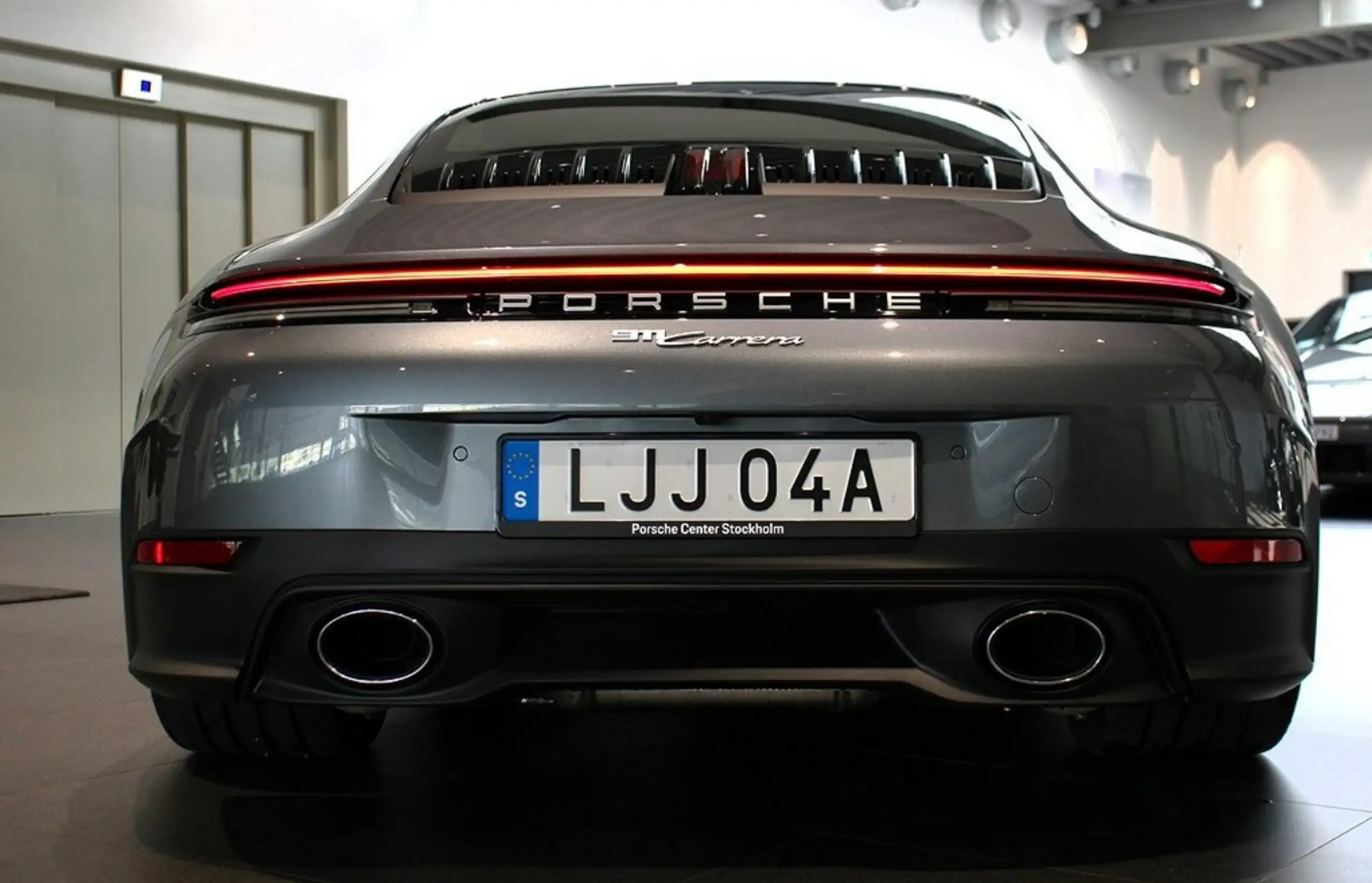 Porsche - 911