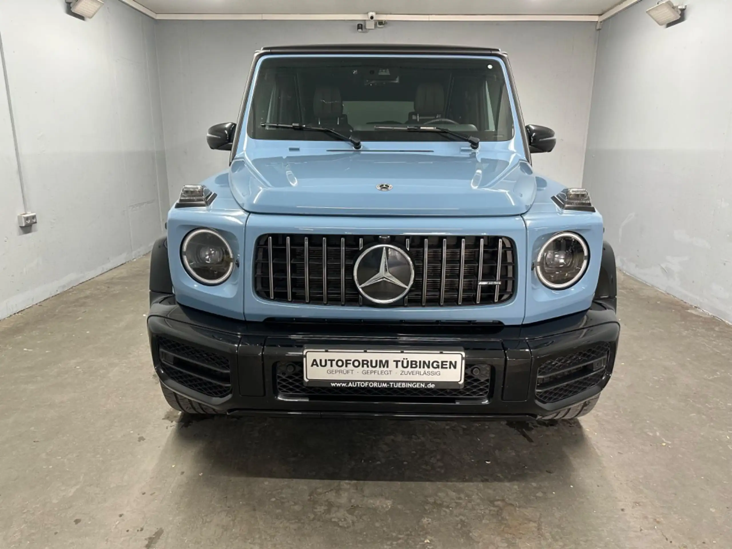 Mercedes-Benz - G 63 AMG