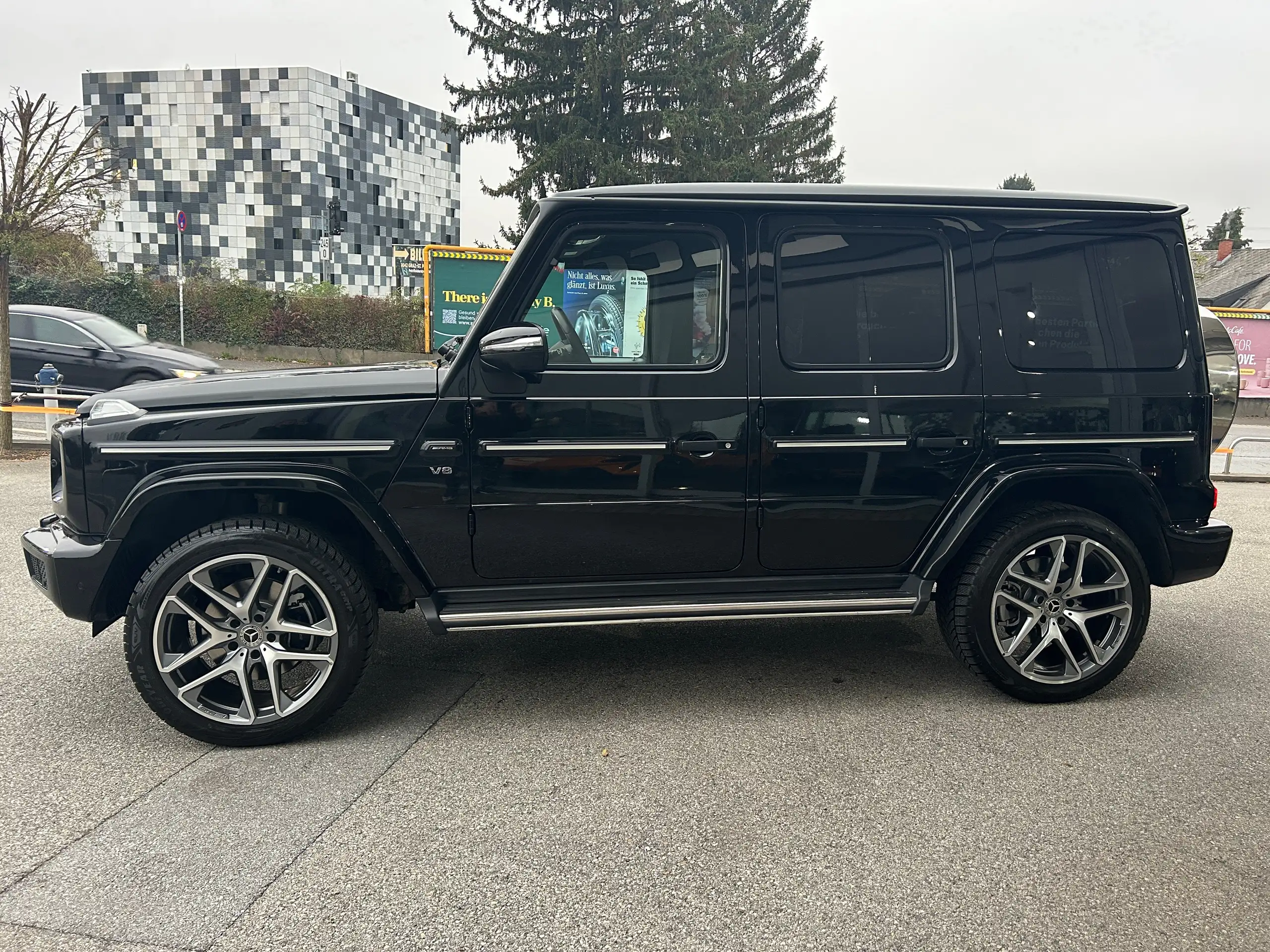 Mercedes-Benz - G 500