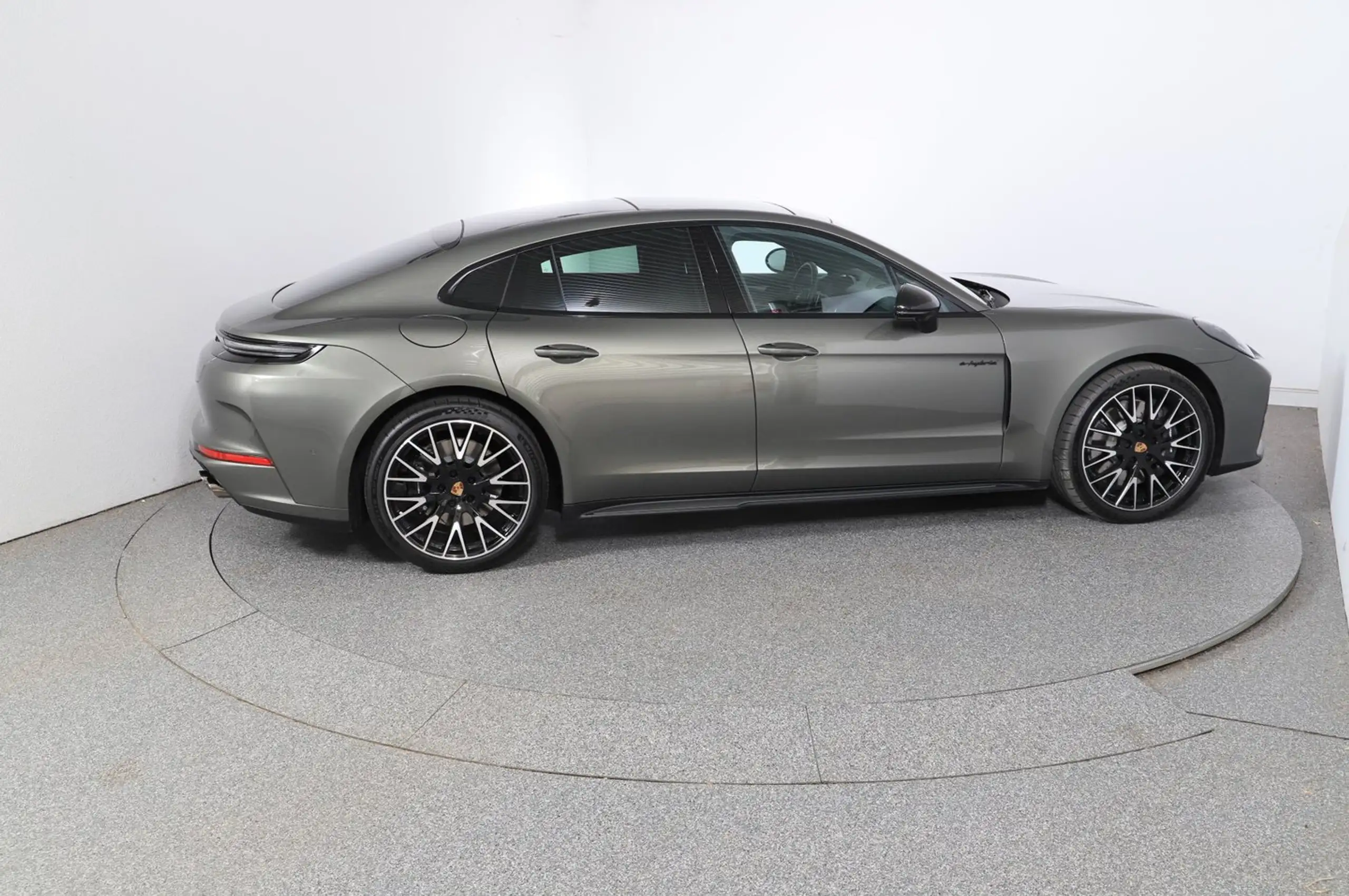 Porsche - Panamera