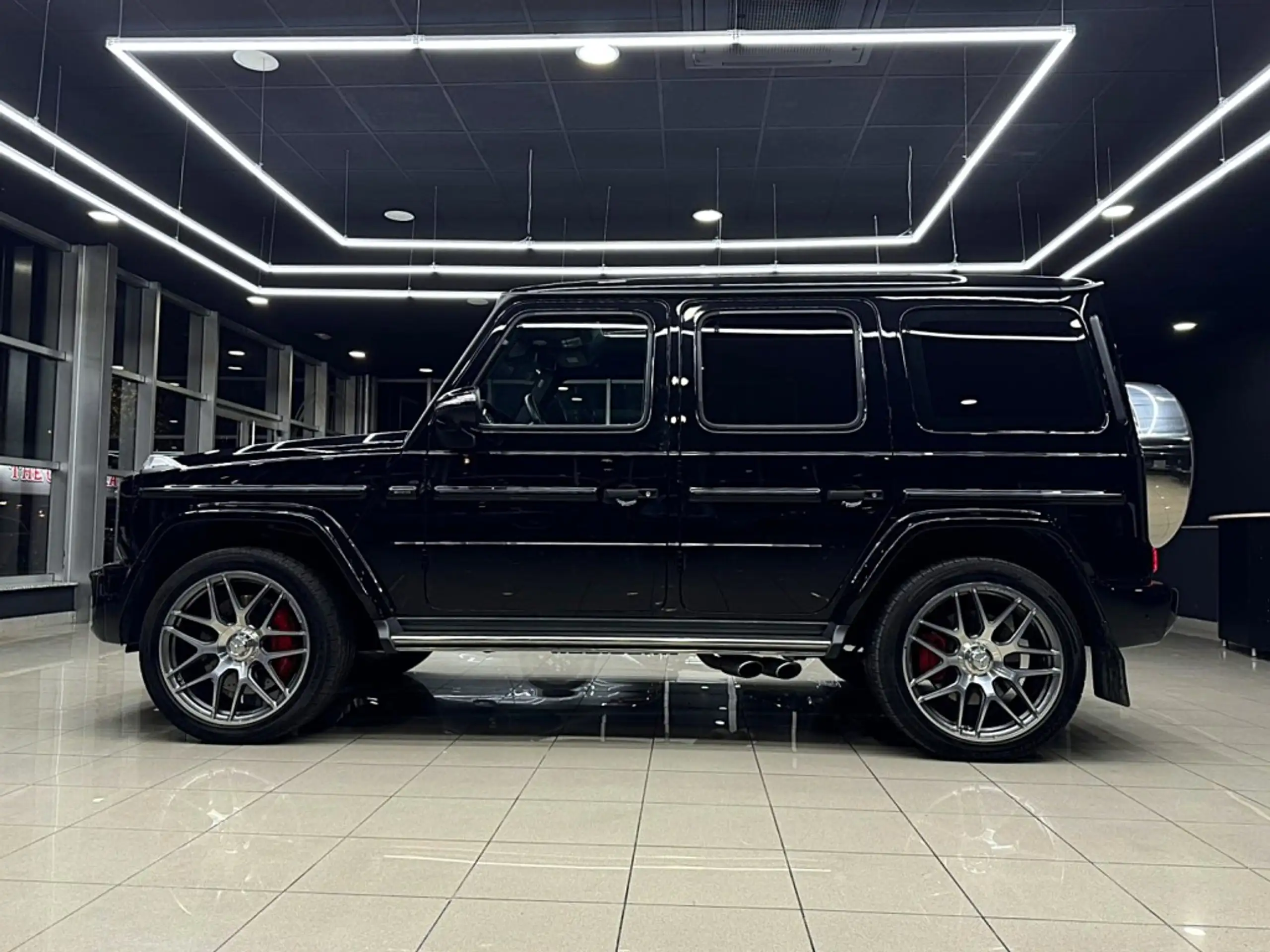 Mercedes-Benz - G 63 AMG