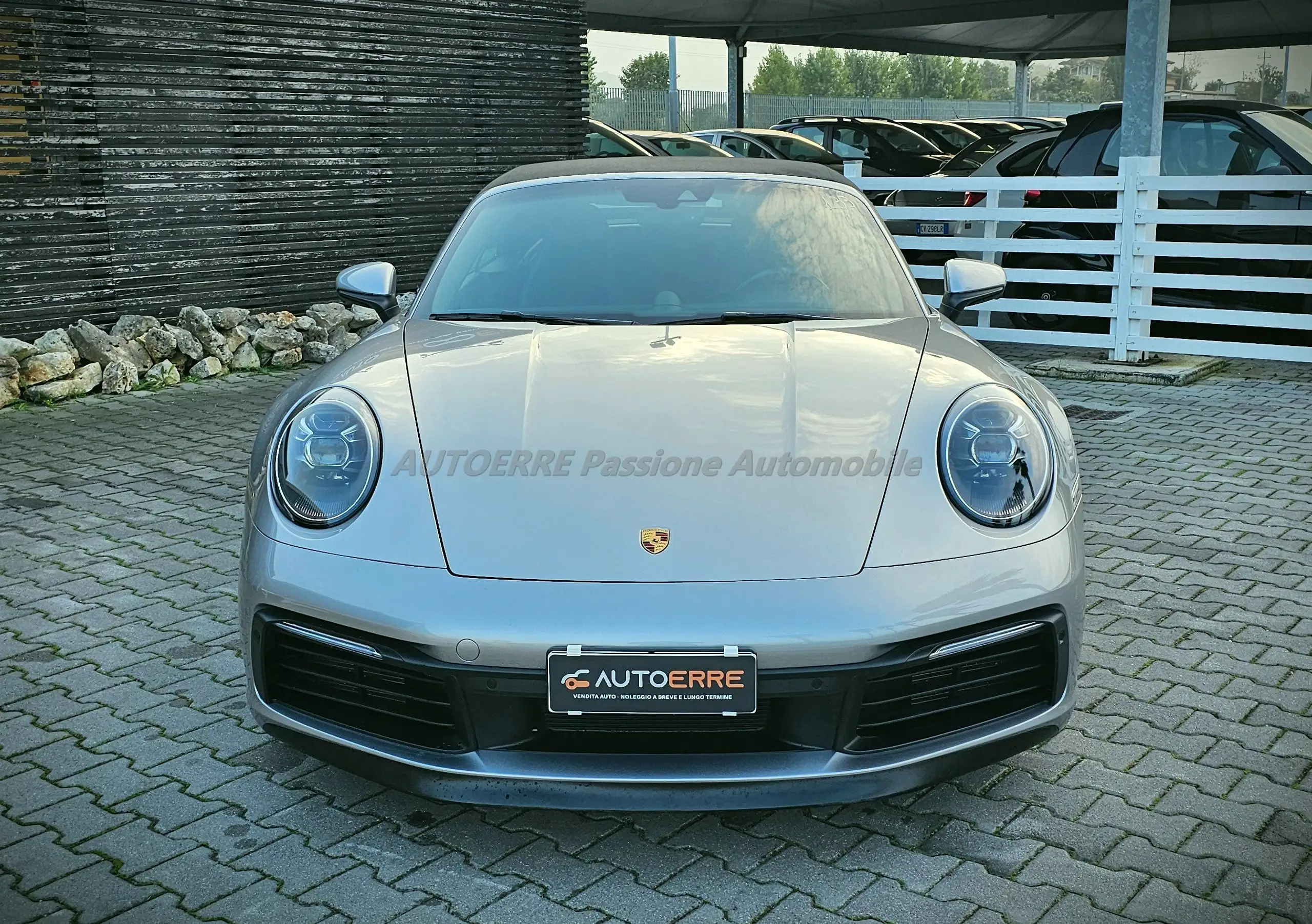 Porsche - 911