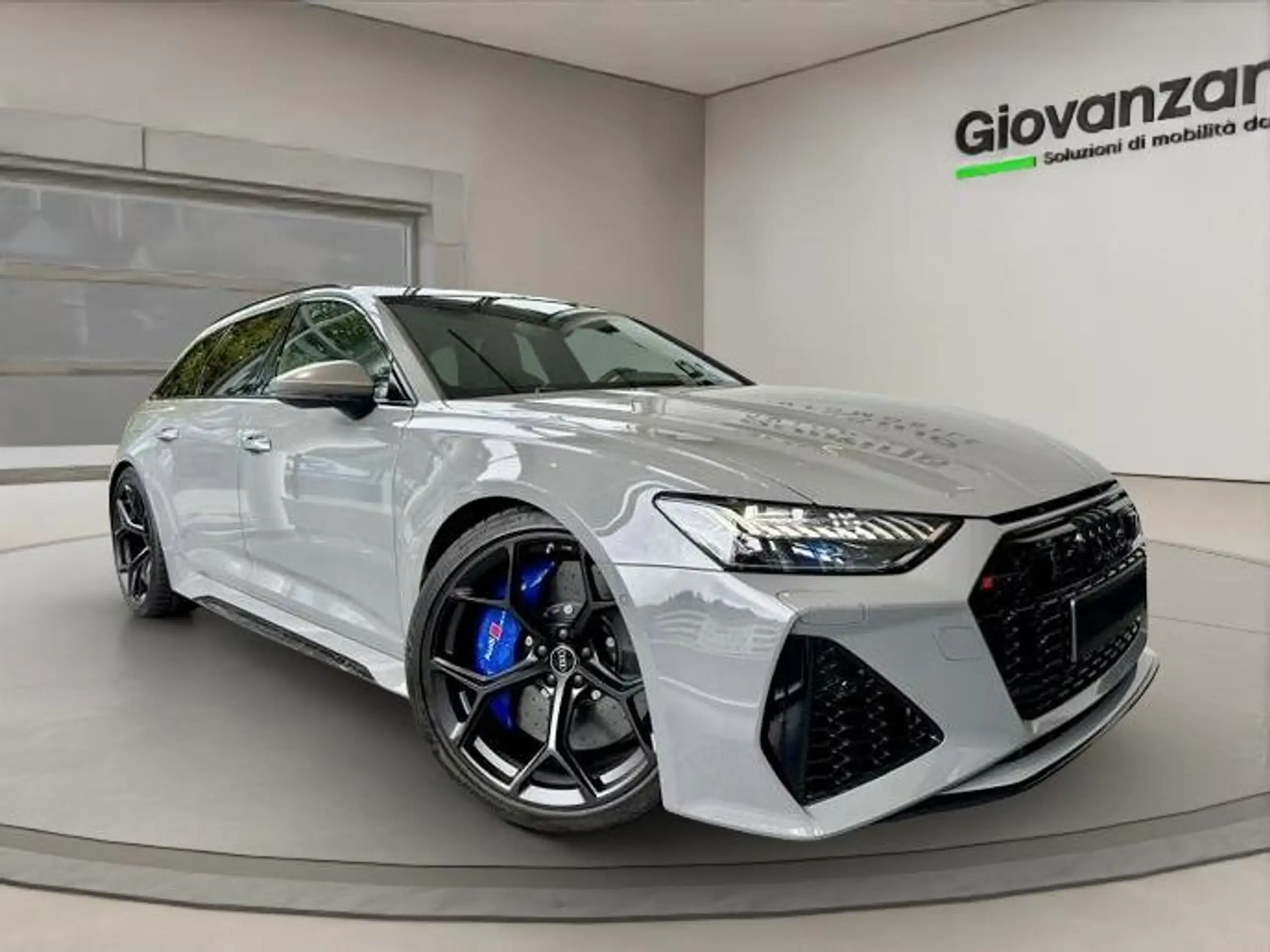 Audi - RS6