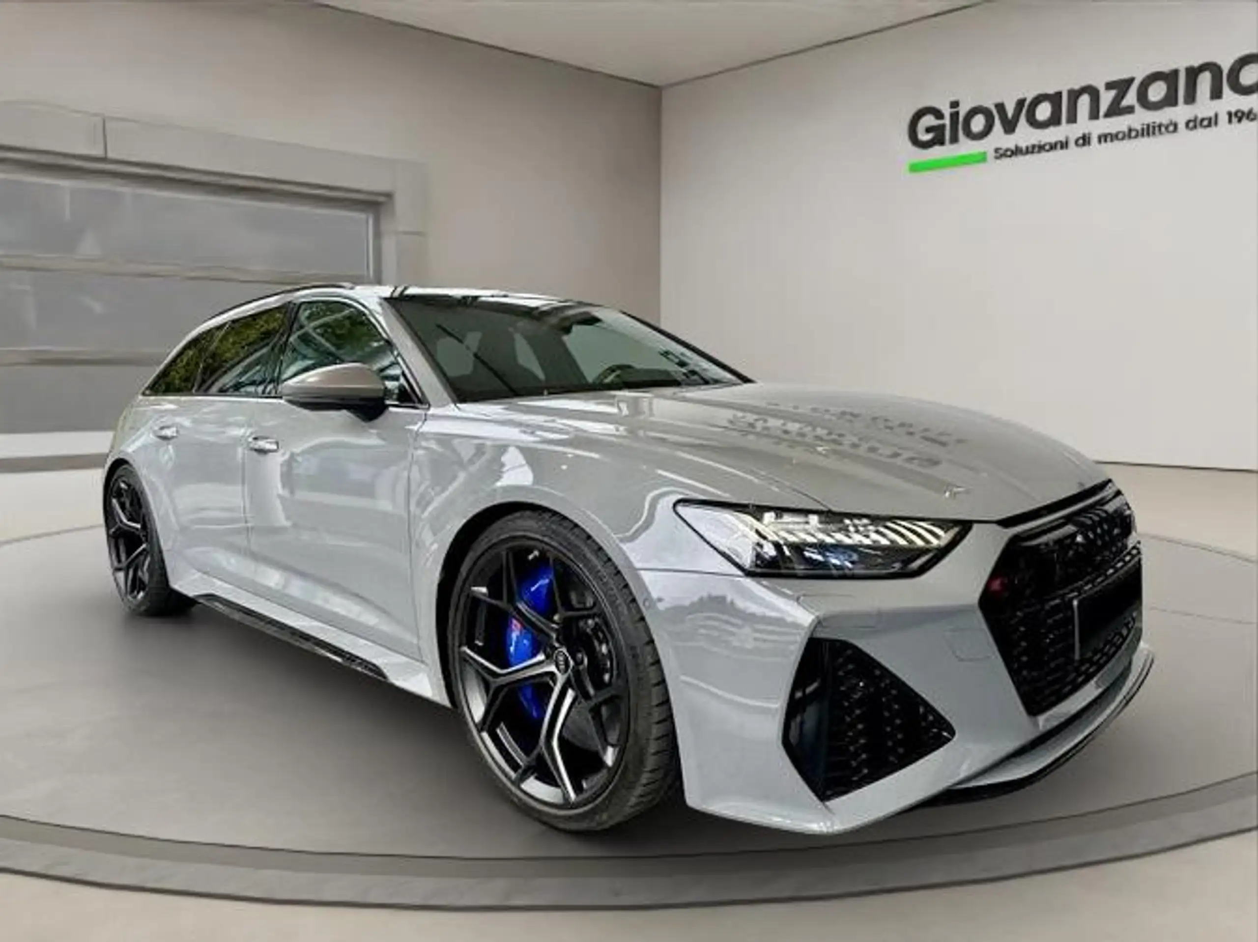 Audi - RS6