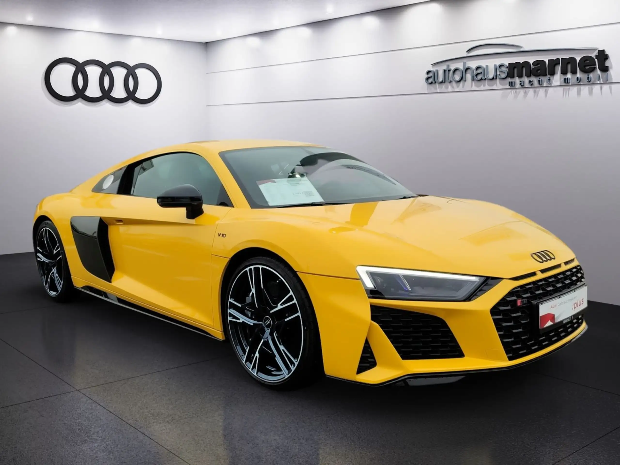 Audi - R8