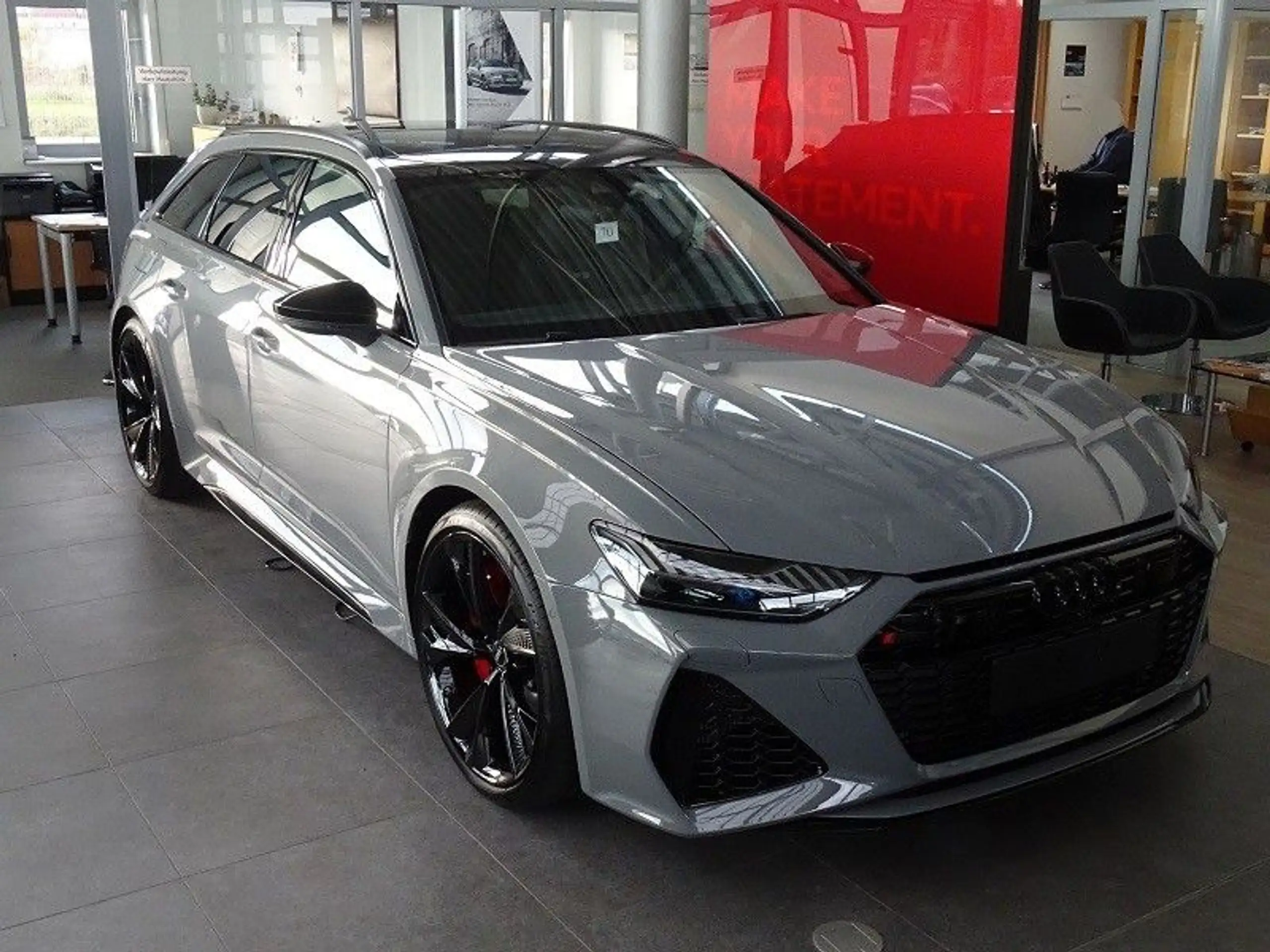 Audi - RS6