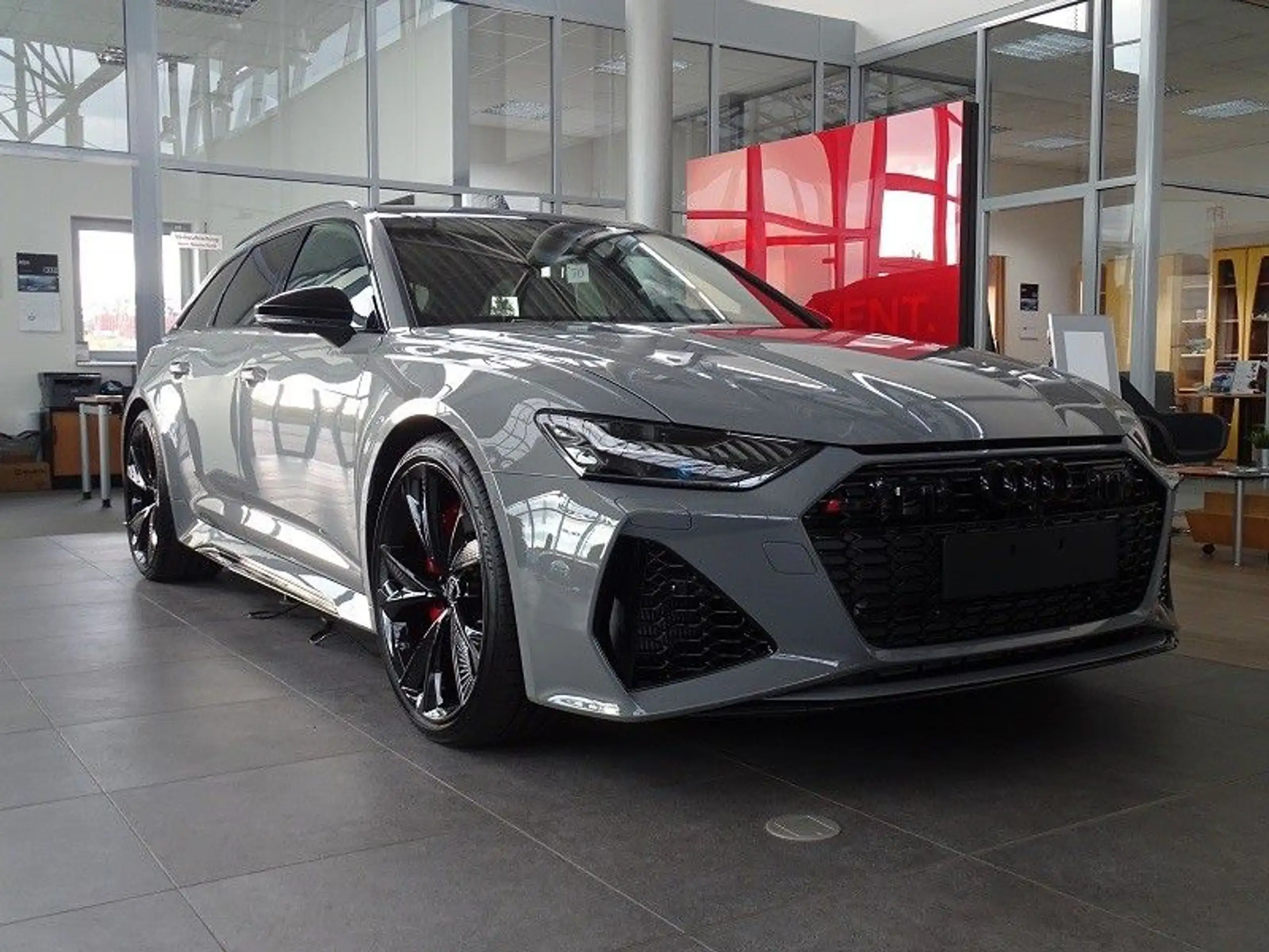 Audi - RS6