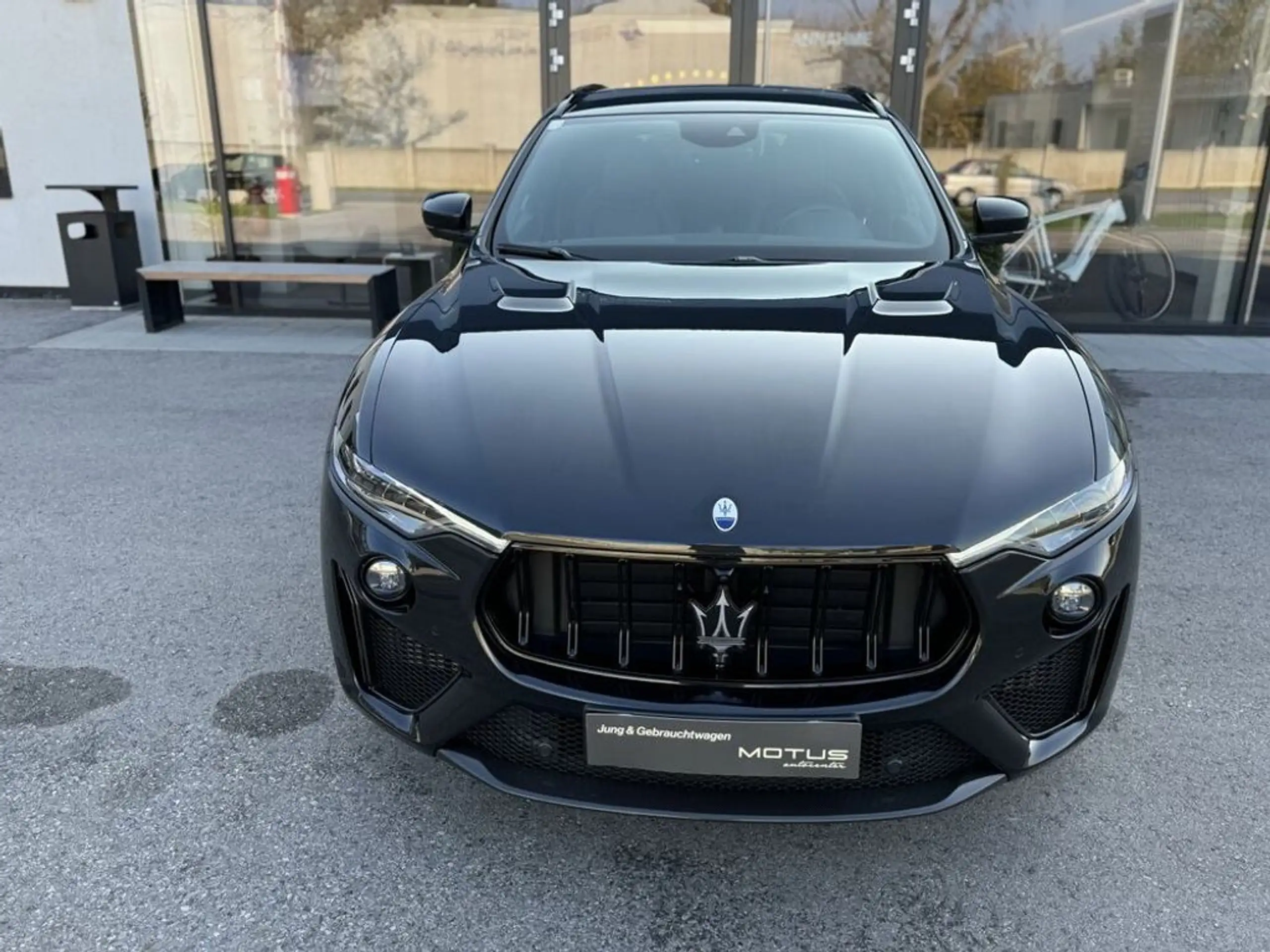 Maserati - Levante