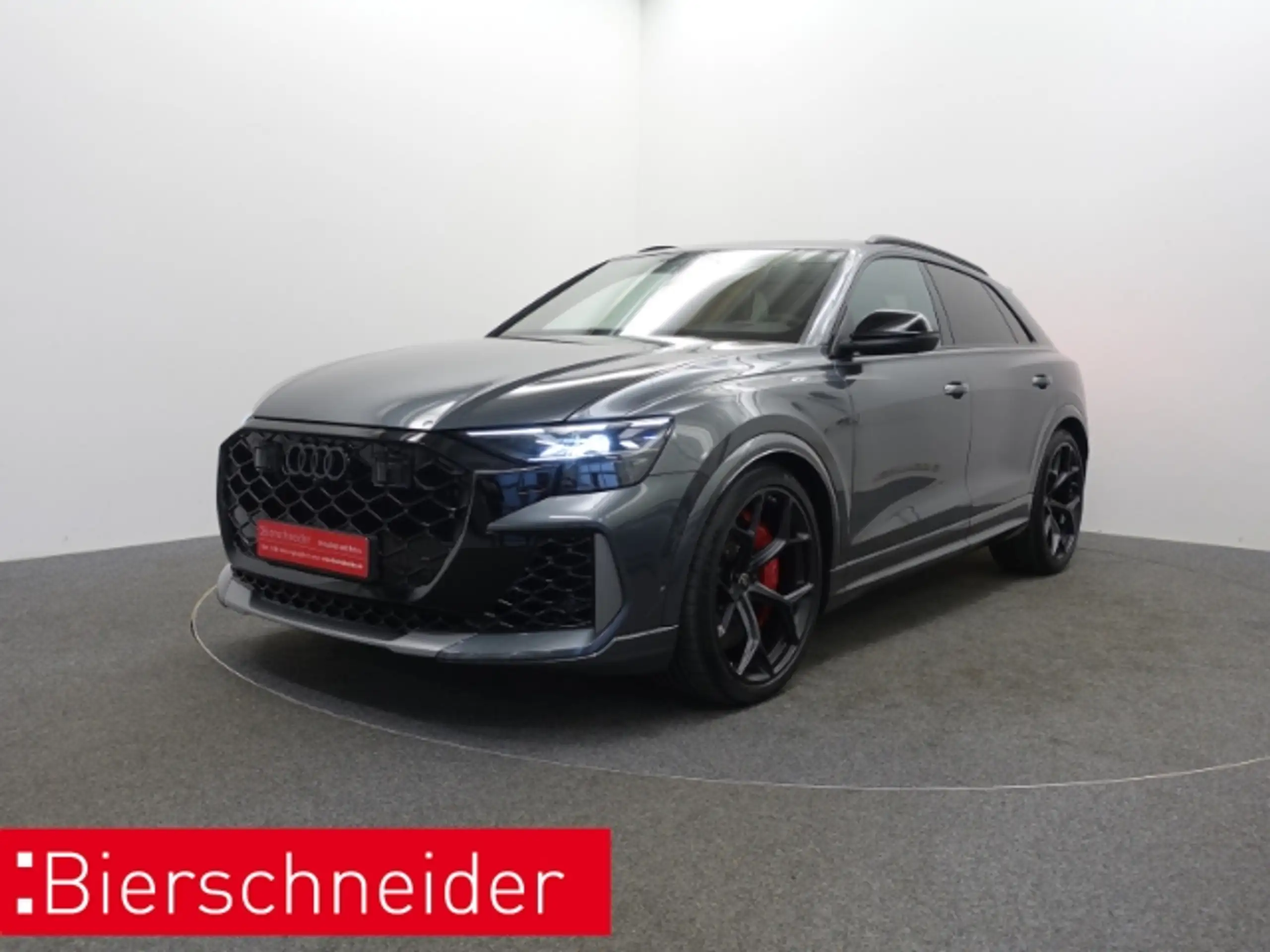 Audi - RS Q8