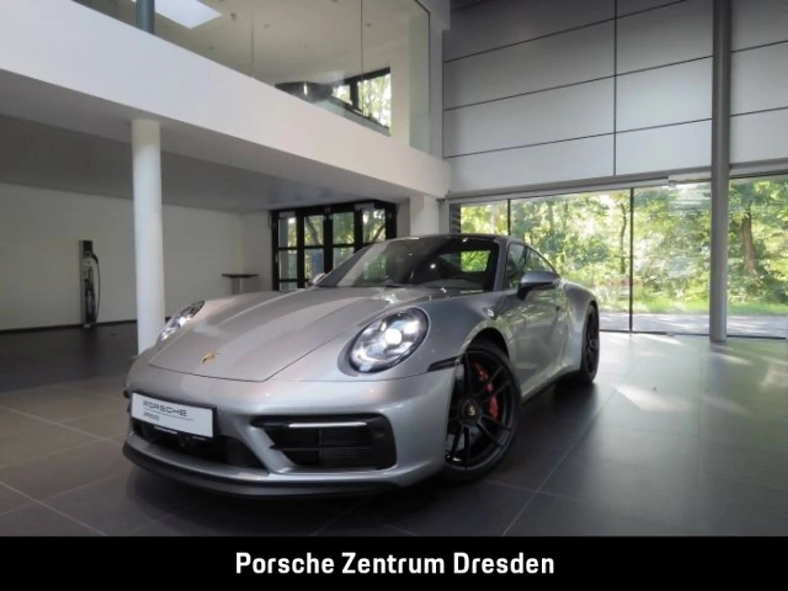 Porsche 992 2022