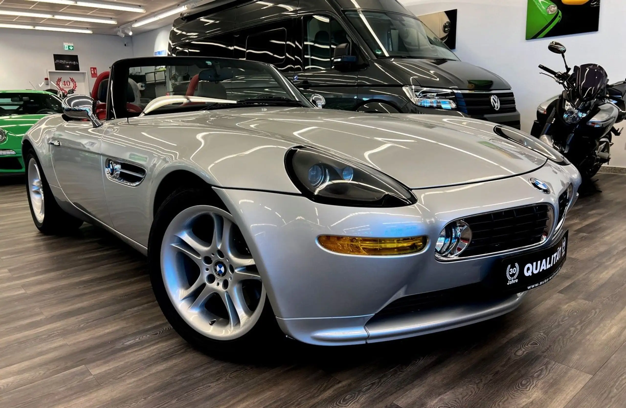 BMW - Z8