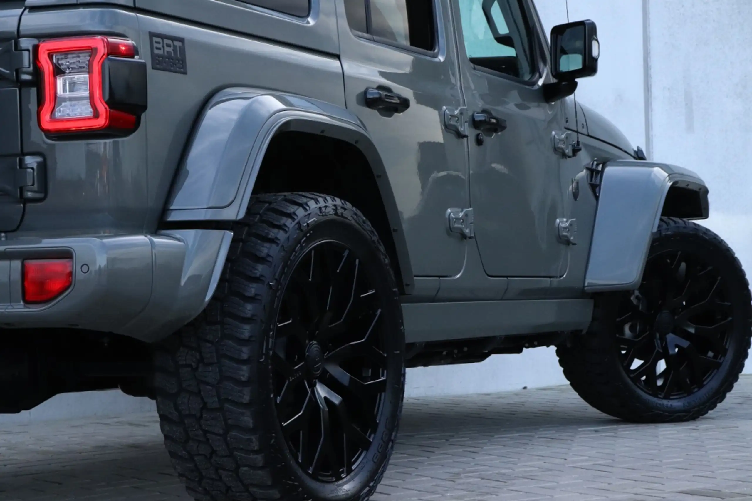 Jeep - Wrangler