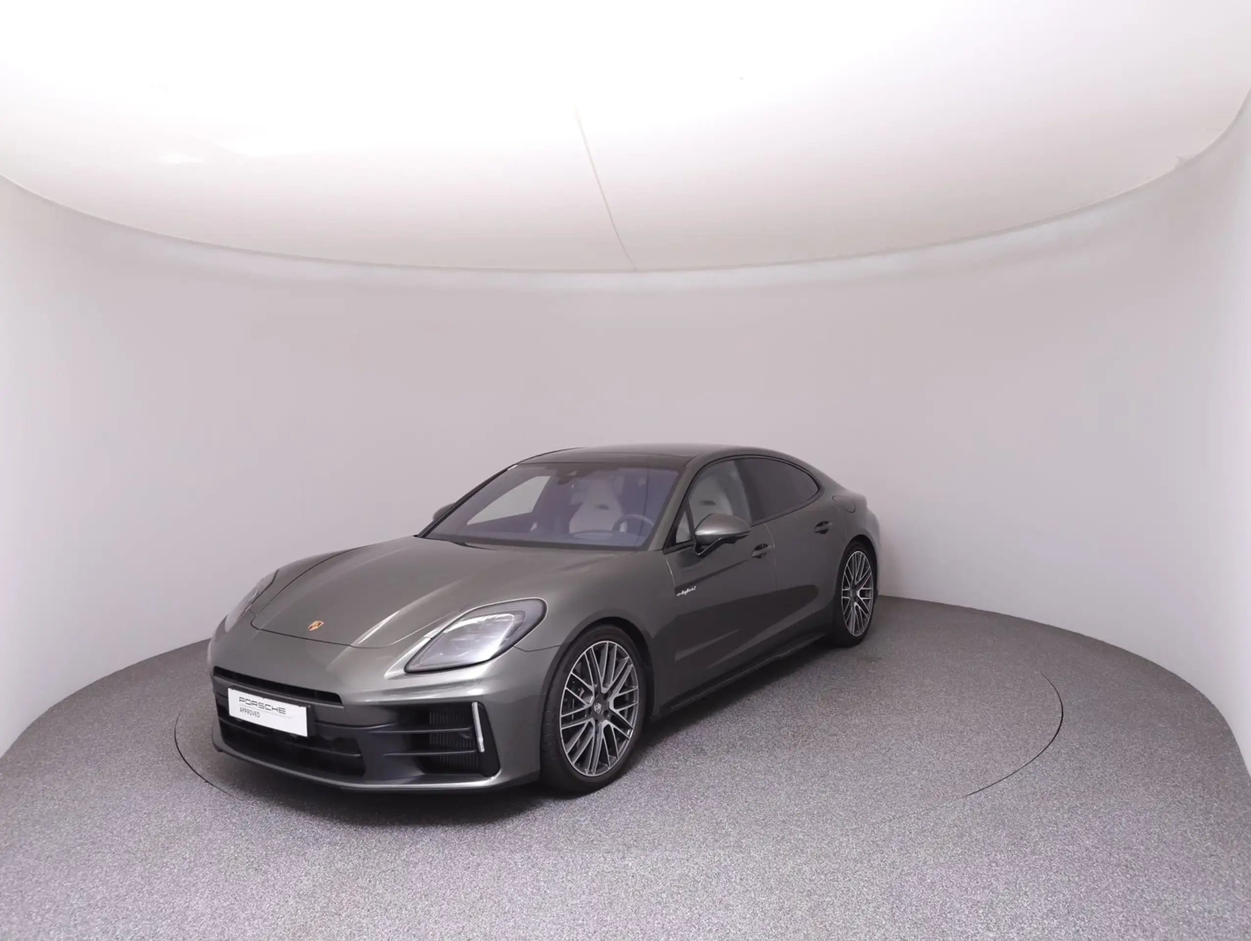 Porsche Panamera 2024