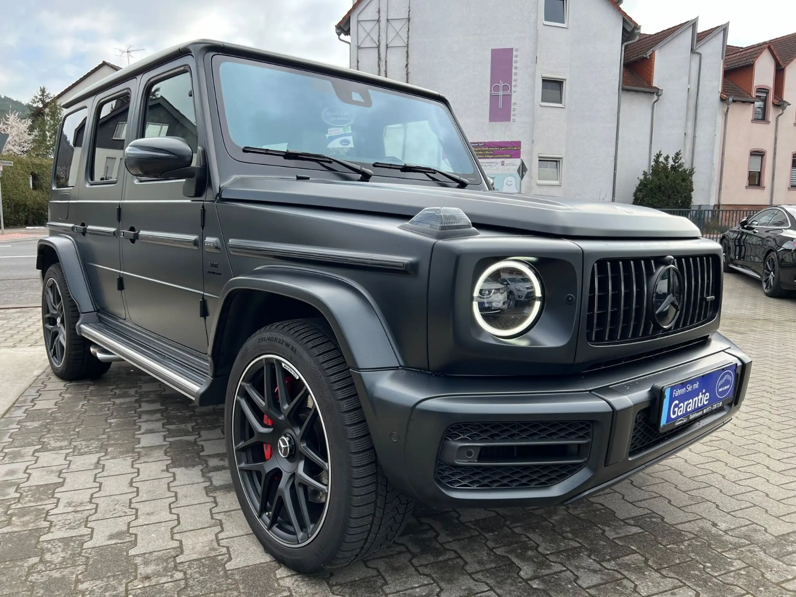 Mercedes-Benz - G 63 AMG