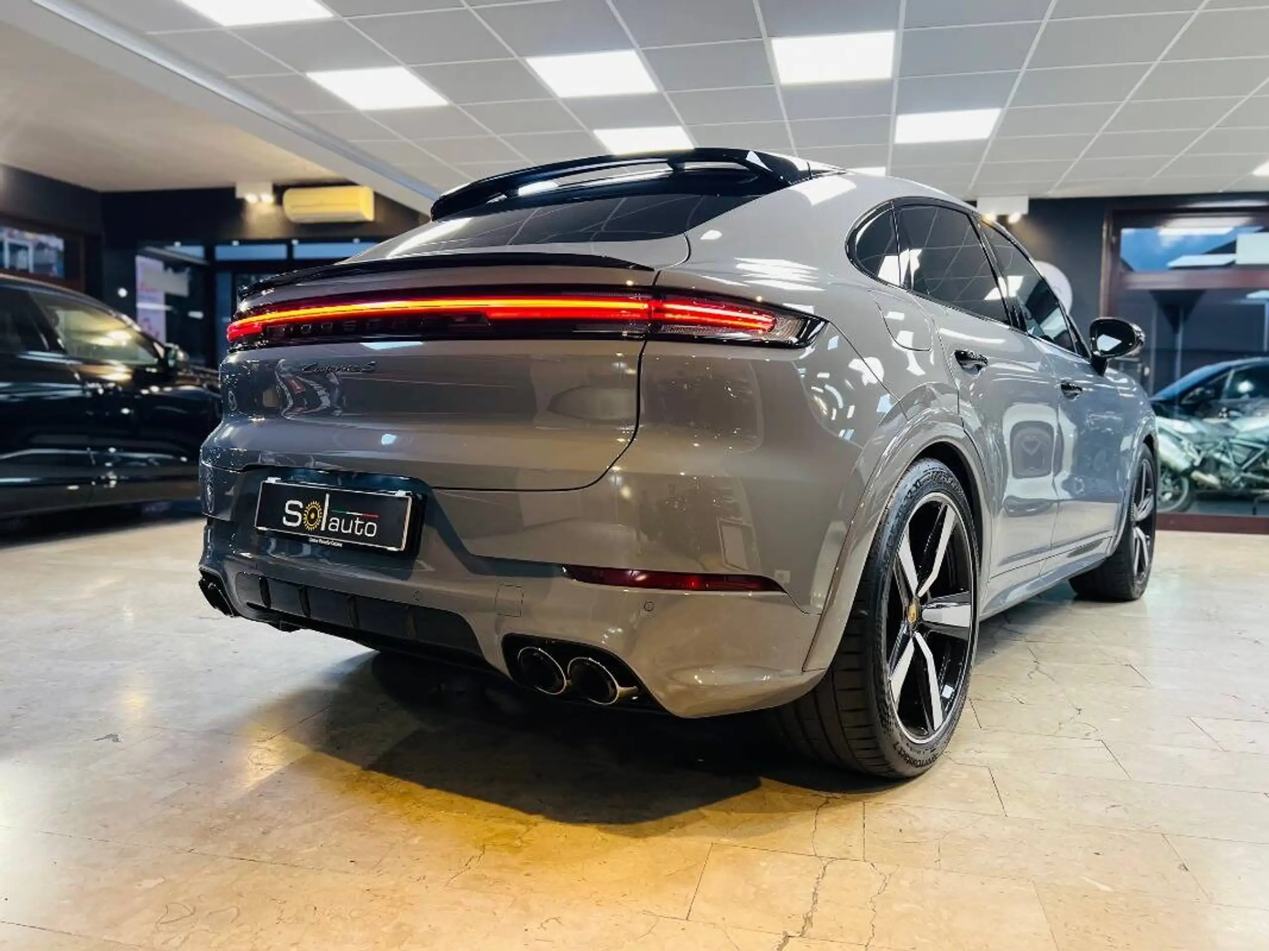 Porsche - Cayenne