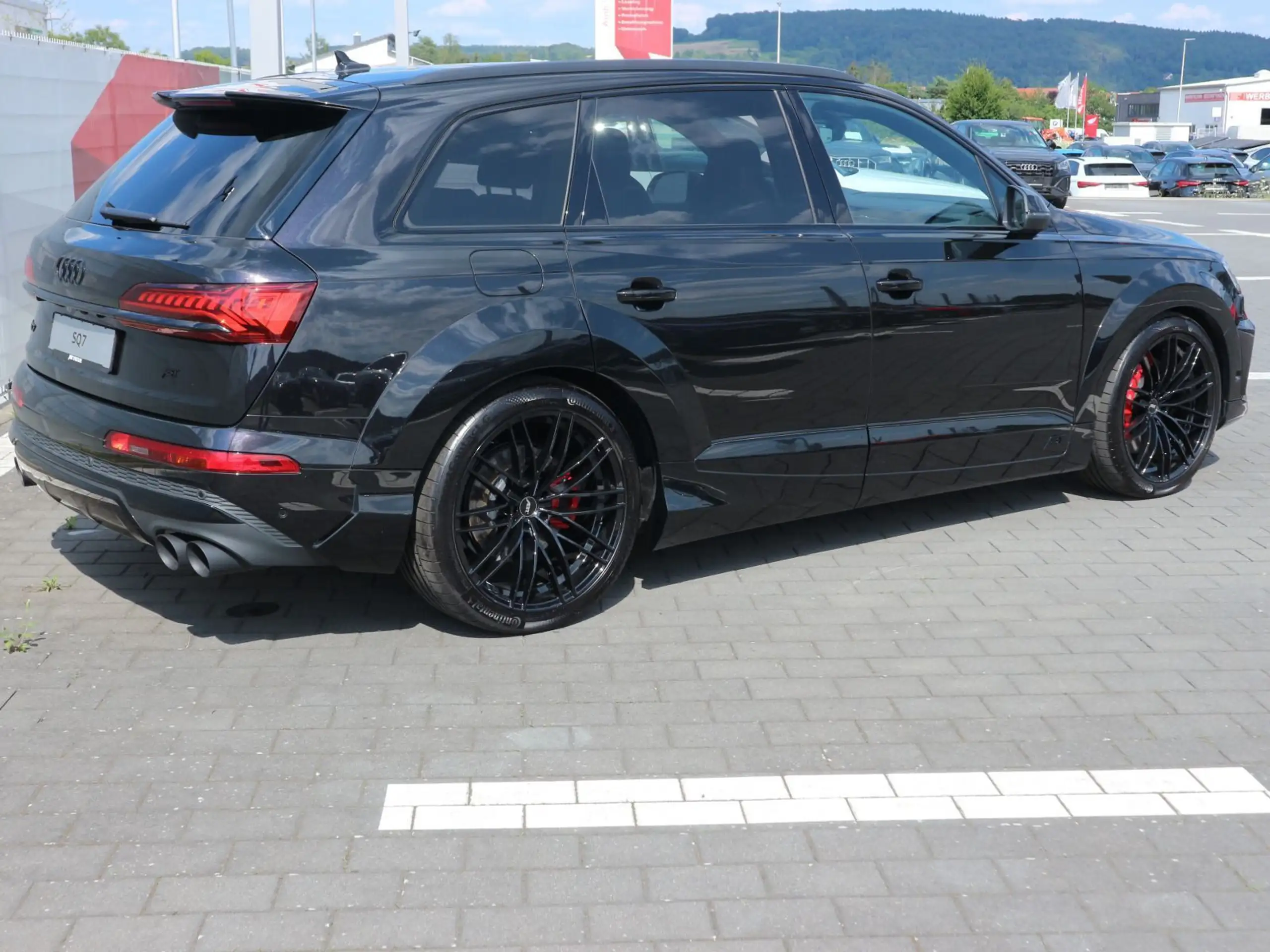 Audi - SQ7