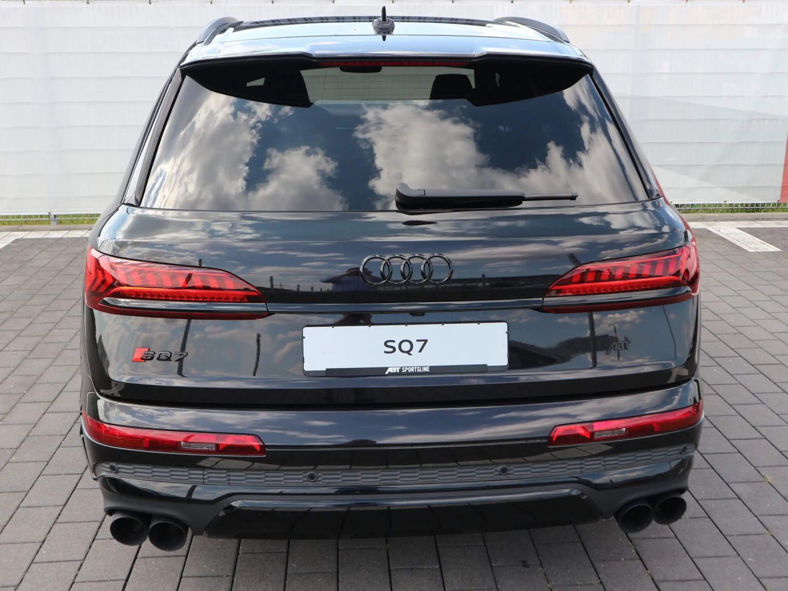 Audi - SQ7