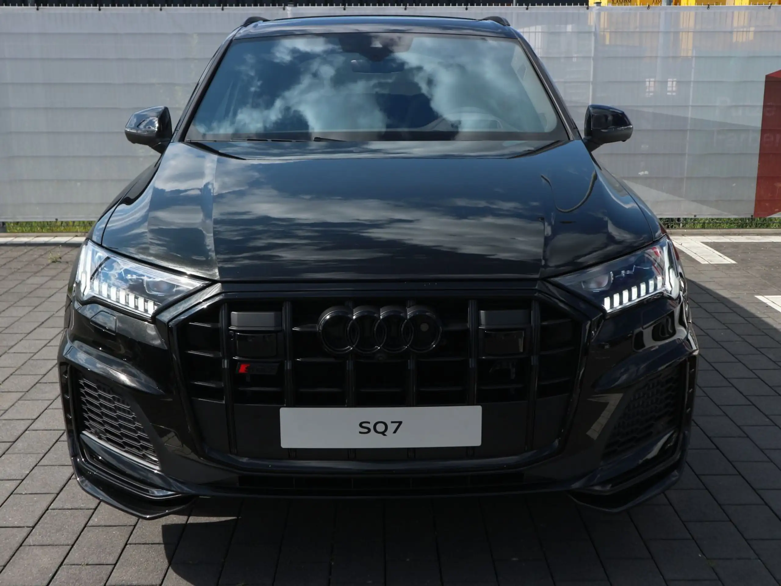 Audi - SQ7