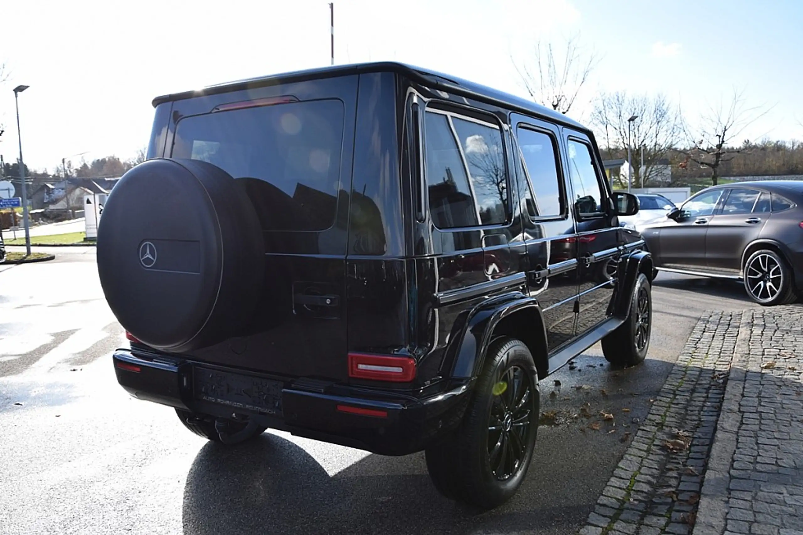 Mercedes-Benz - G 500