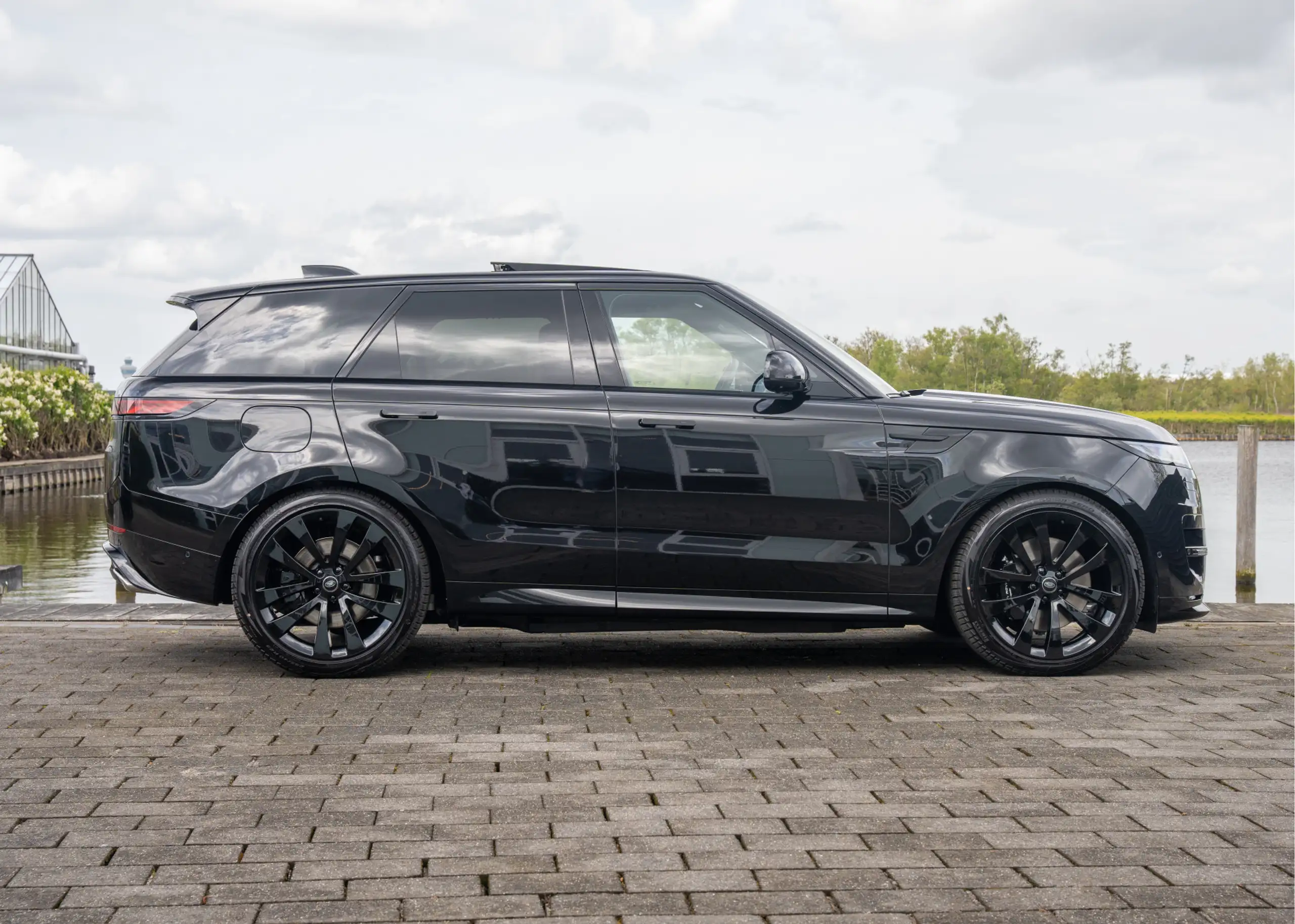 Land Rover - Range Rover Sport