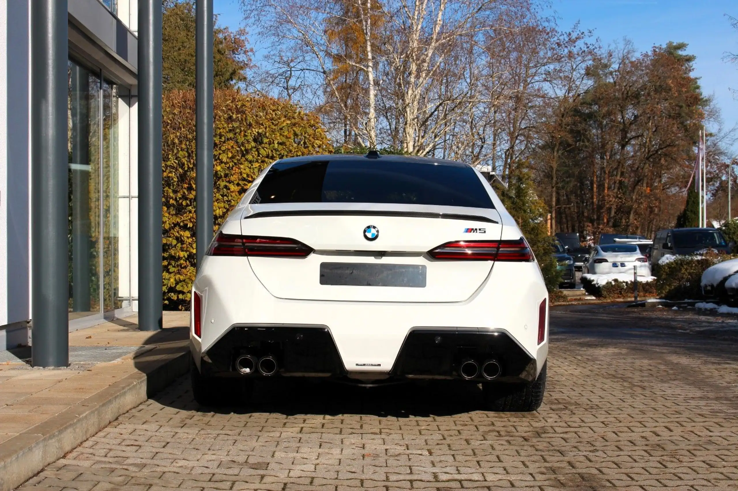 BMW - M5