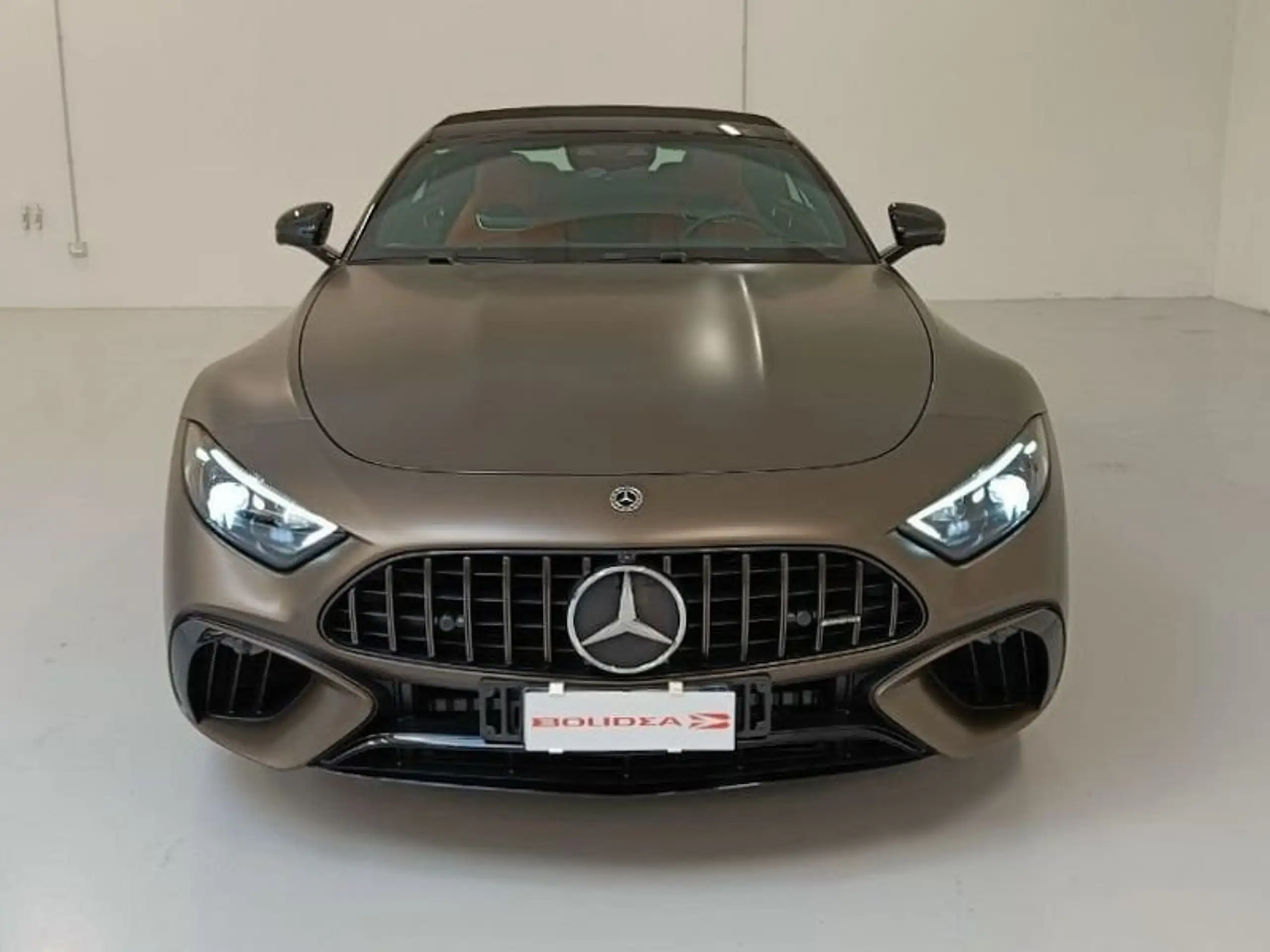 Mercedes-Benz - SL 63 AMG