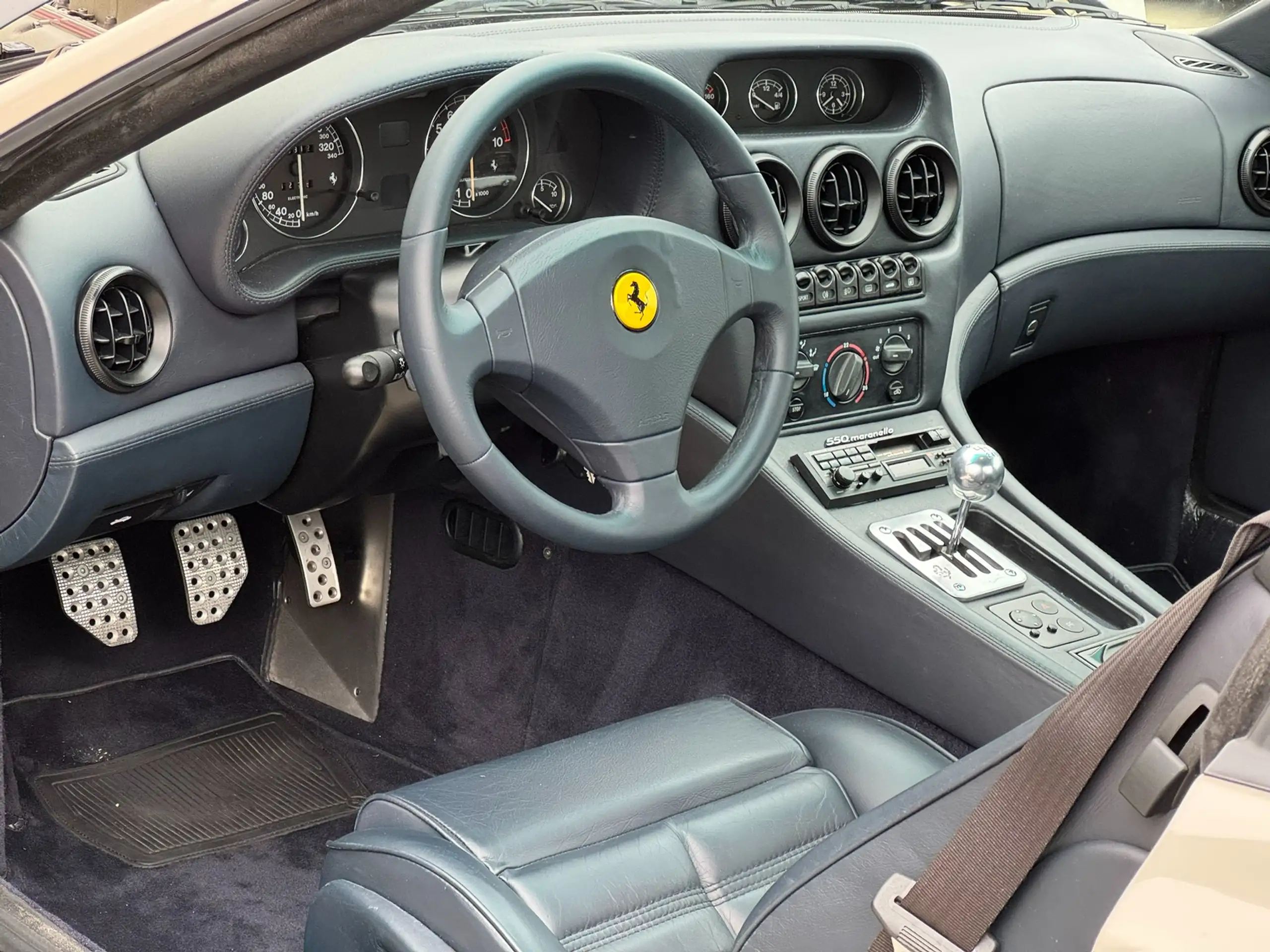 Ferrari - 550