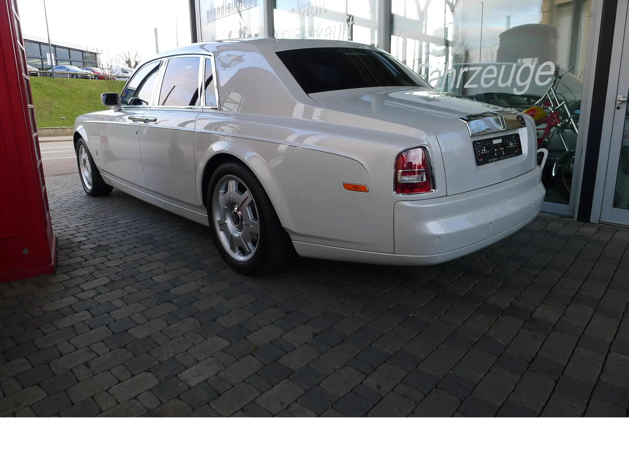 Rolls-Royce - Phantom