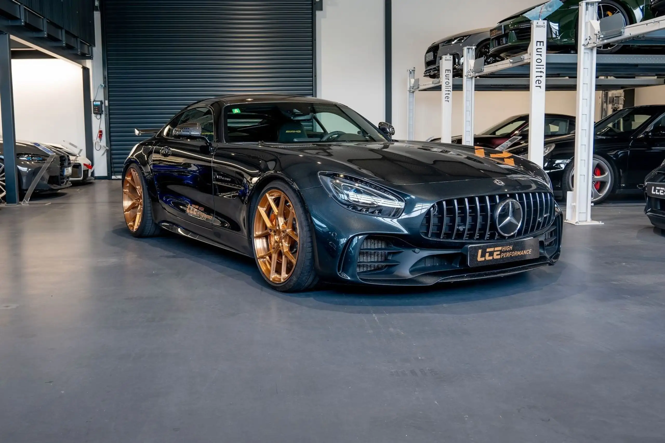 Mercedes-Benz - AMG GT