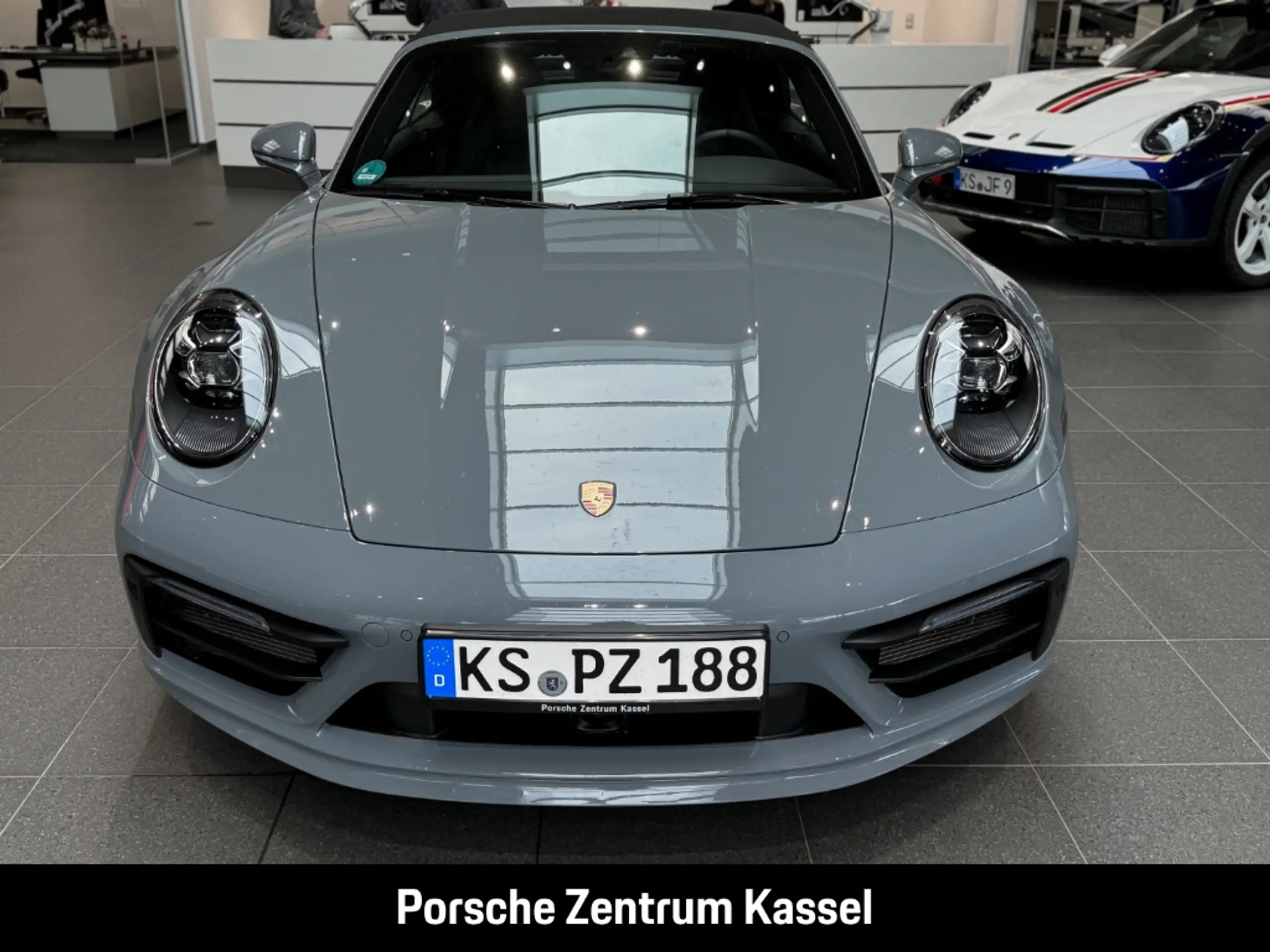 Porsche - 911