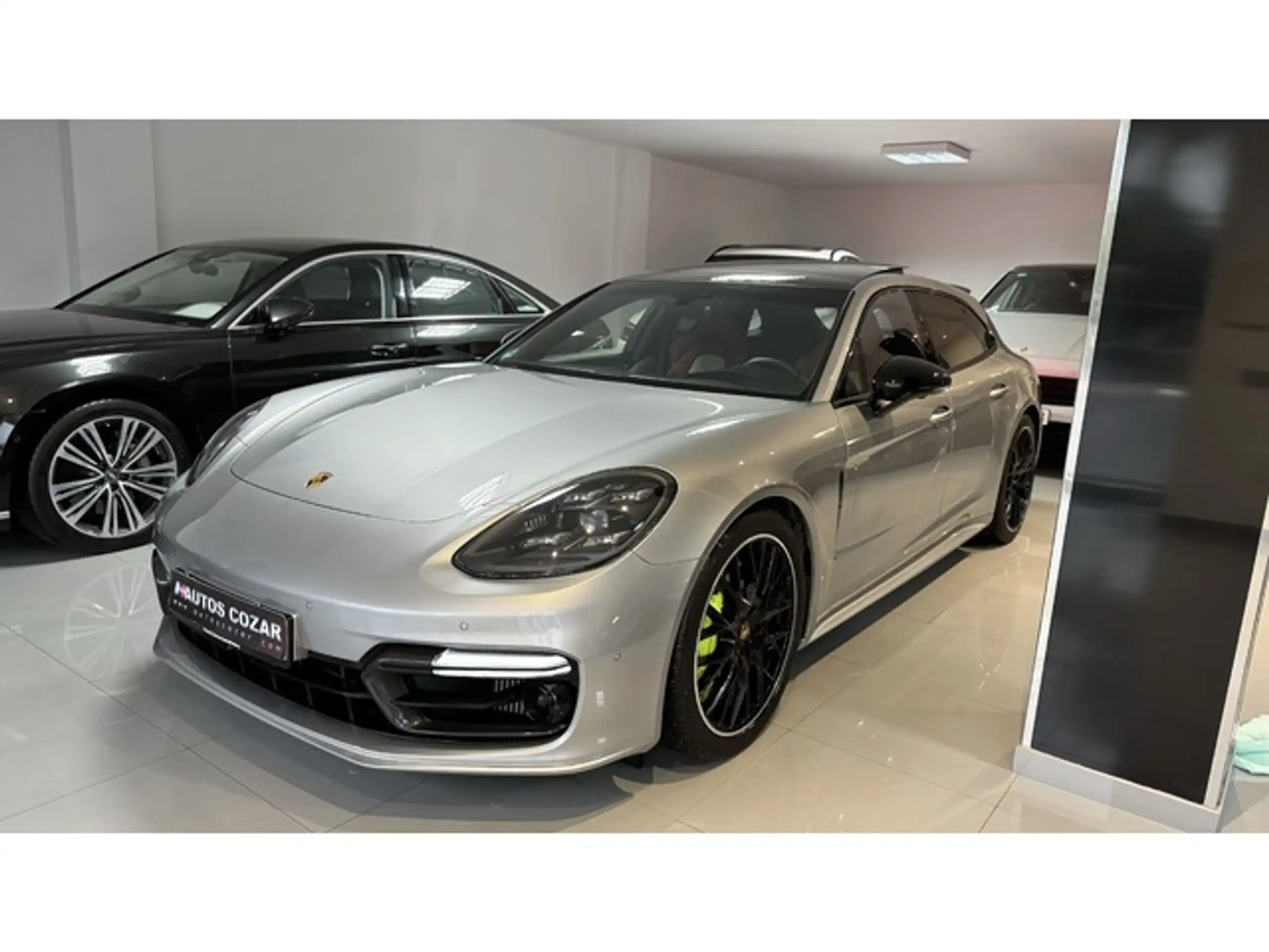 Porsche - Panamera