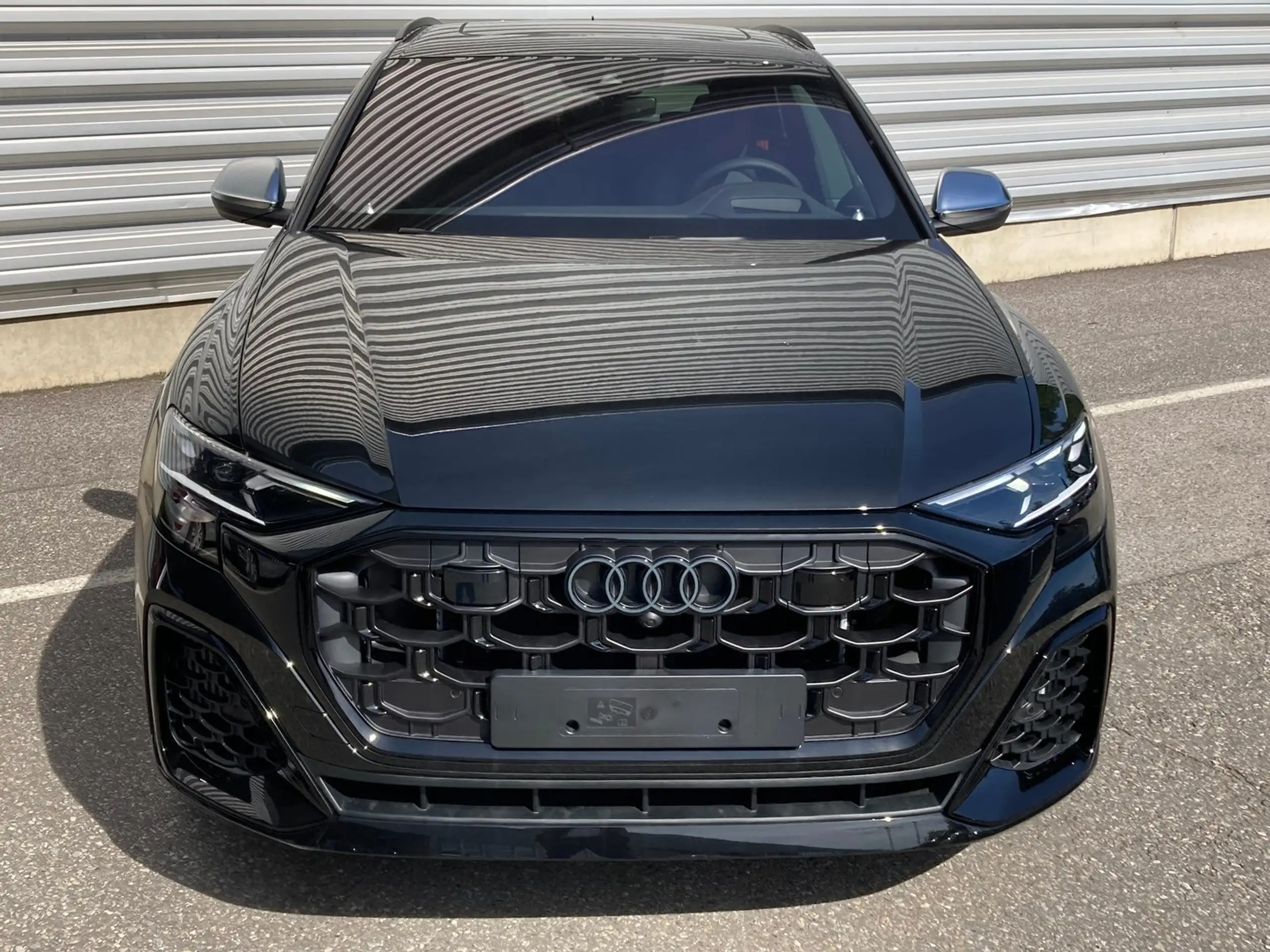 Audi - SQ8