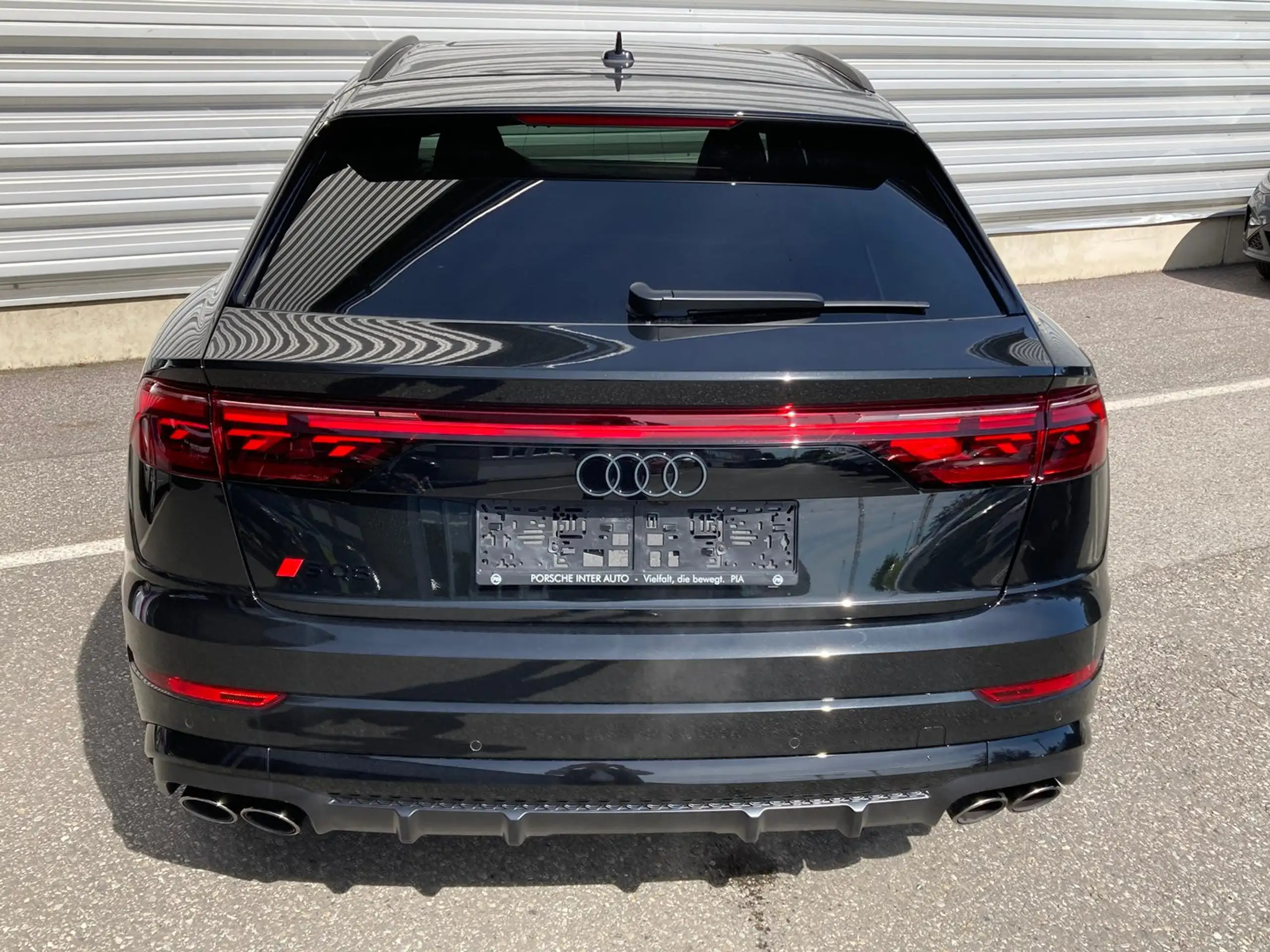 Audi - SQ8