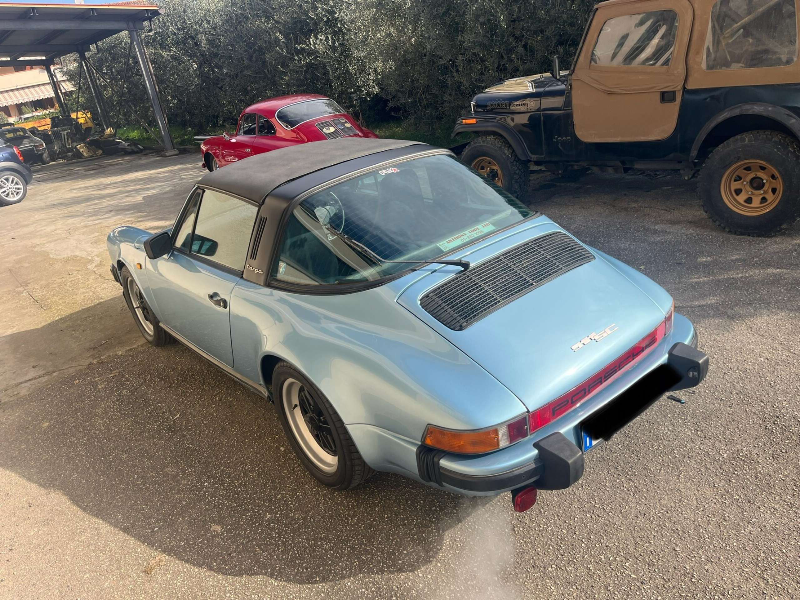 Porsche - 911