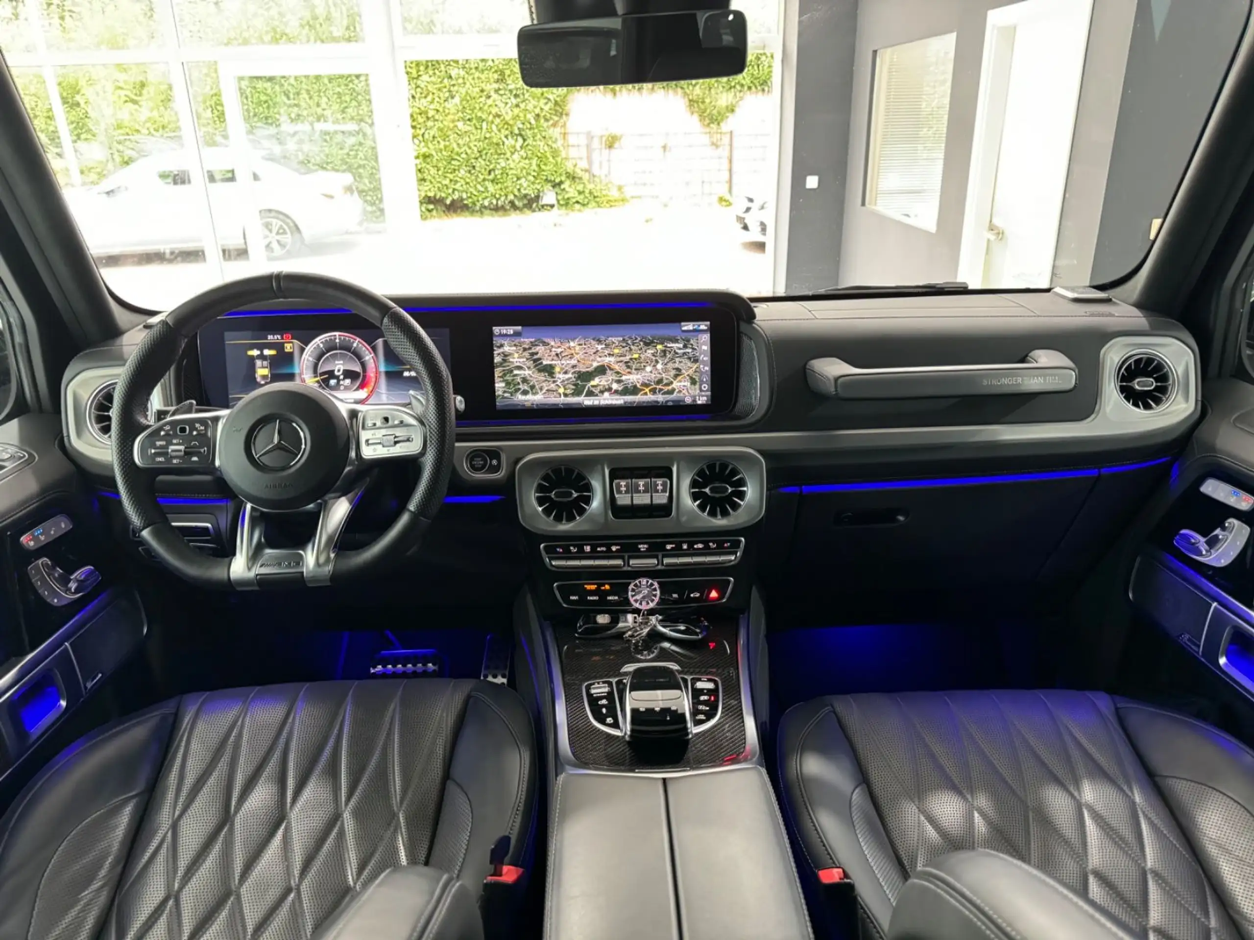 Mercedes-Benz - G 63 AMG