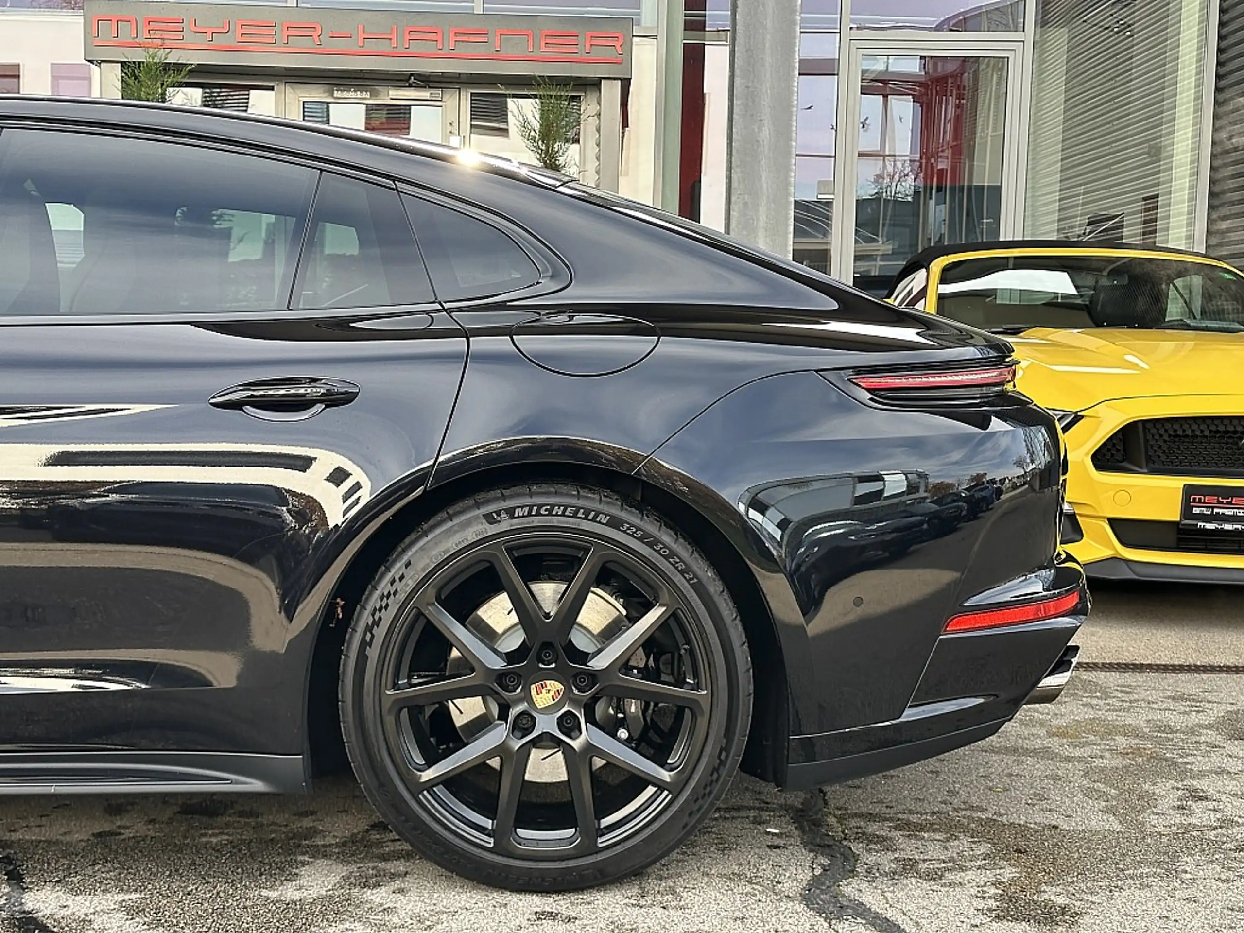 Porsche - Panamera