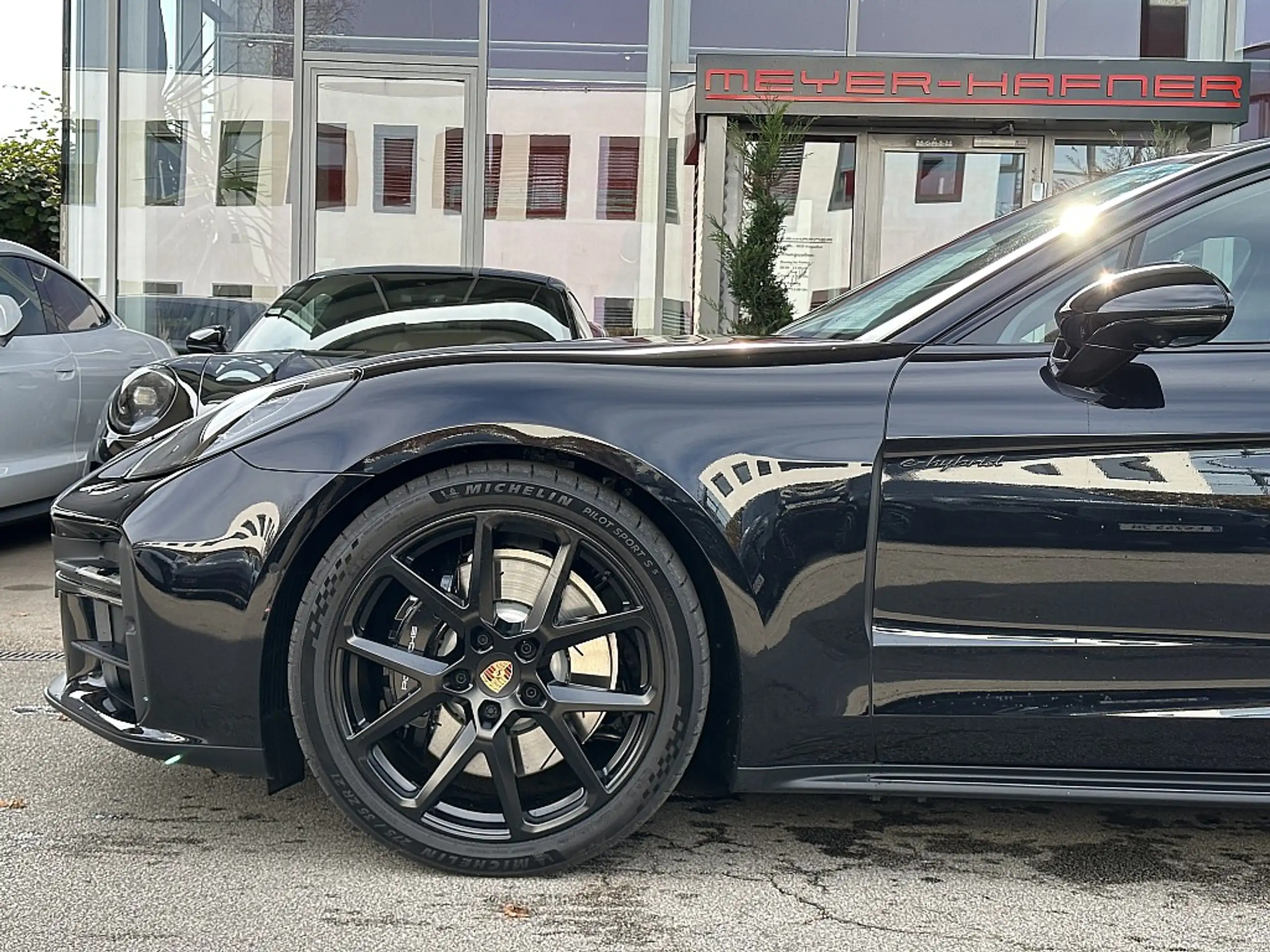 Porsche - Panamera