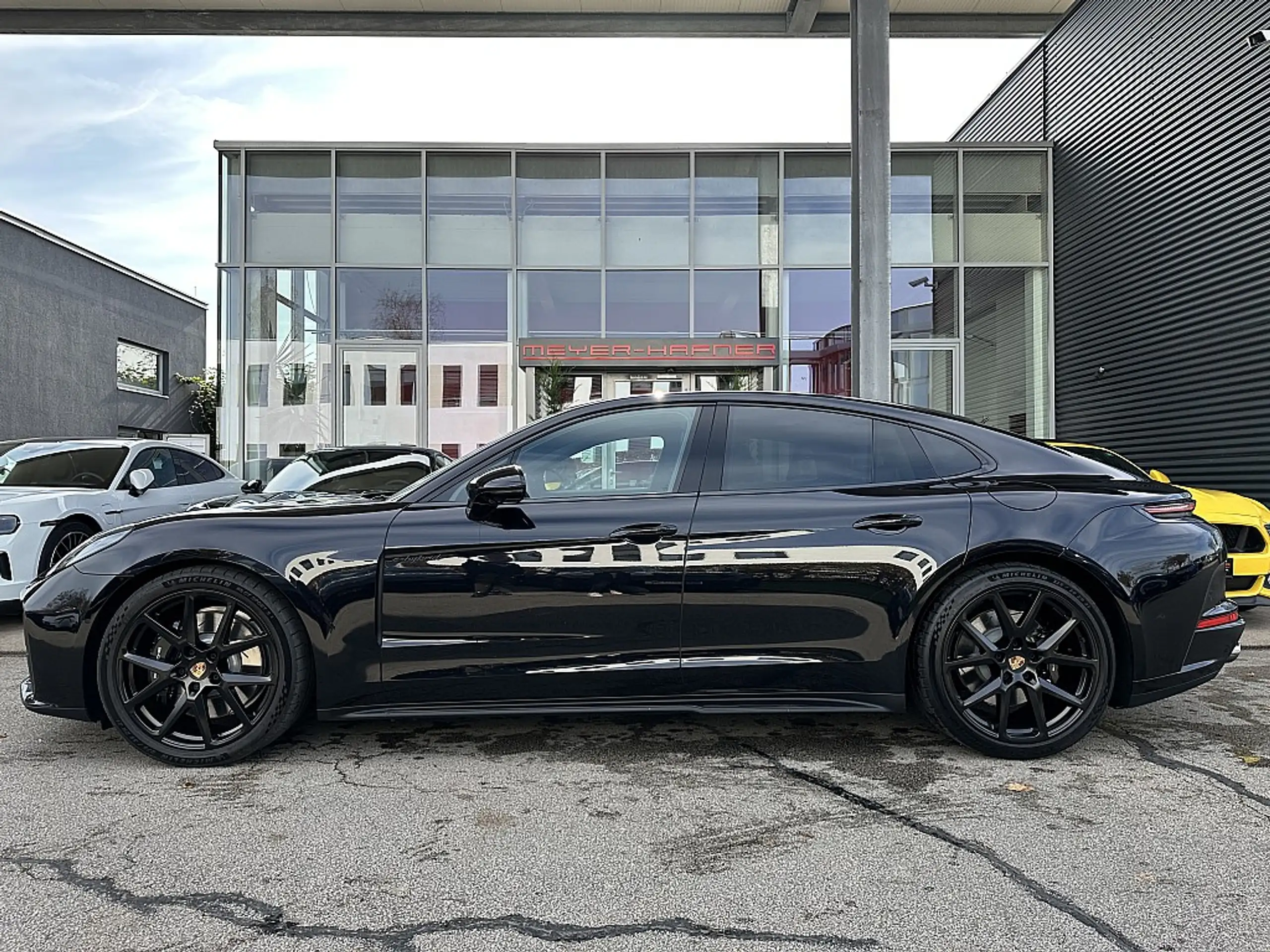 Porsche - Panamera