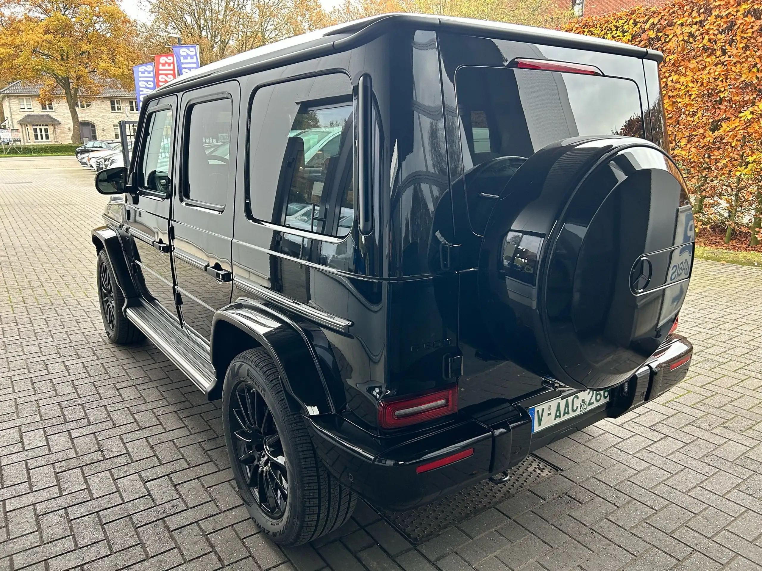 Mercedes-Benz - G 500